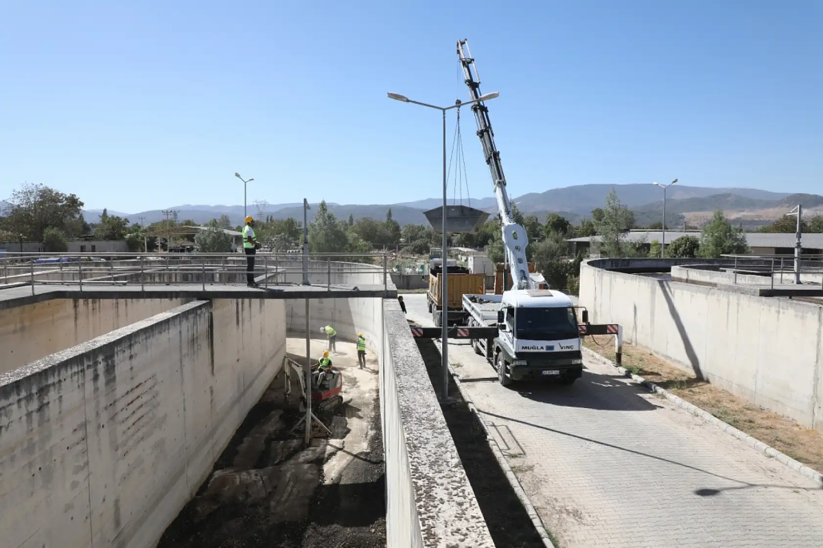 MUSKİ Arıtma Tesisleri'nde Temizlik Çalışmalarına Başladı