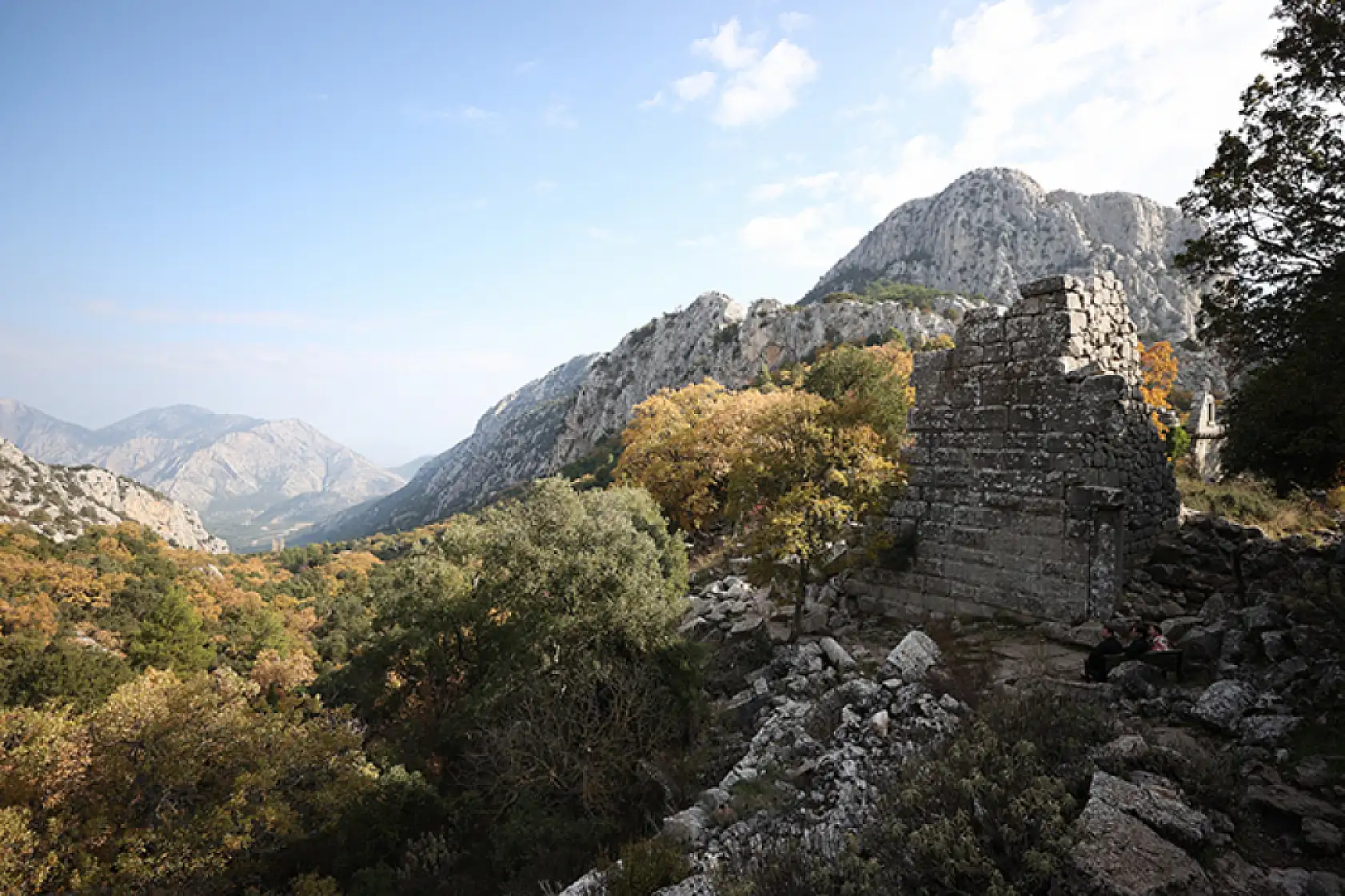 Doğa ve tarihin buluştuğu Termessos, ziyaretçilerine unutulmaz manzaralar sunuyor