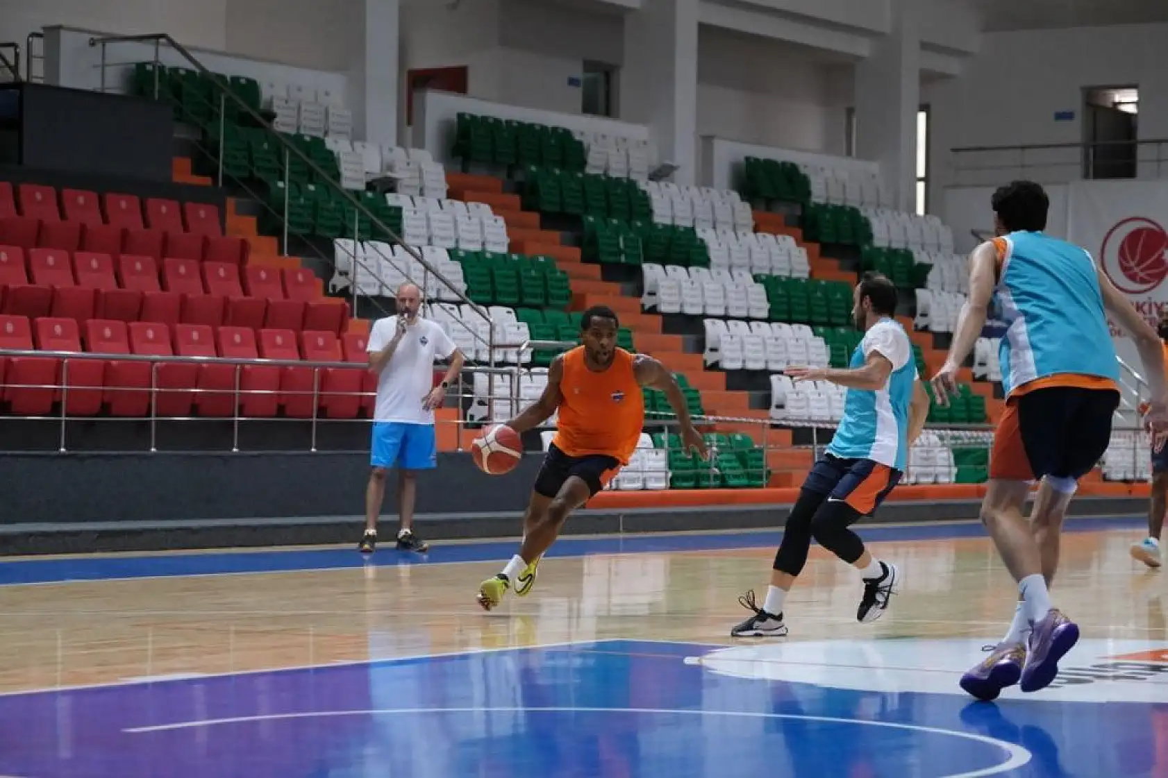 Çağdaş Bodrum Puan Mücadelesi İçin İzmir Deplasmanında