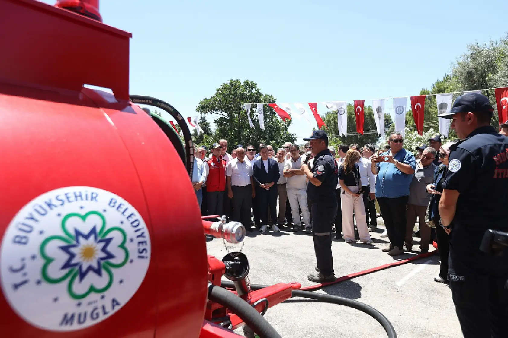 Büyükşehir'den Yangınlara Karşı Güçlü Adım: Kırsala Yangın Tankeri Desteği