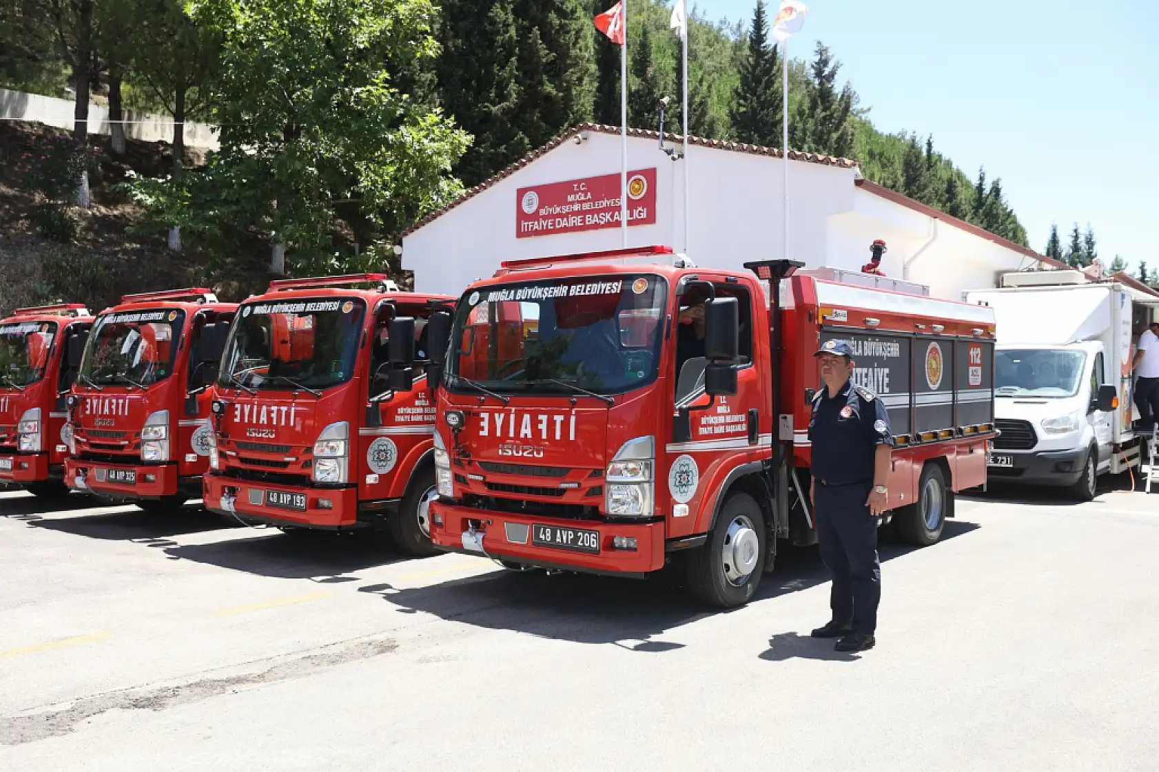 Büyükşehir'den Yangınlara Karşı Güçlü Adım: Kırsala Yangın Tankeri Desteği