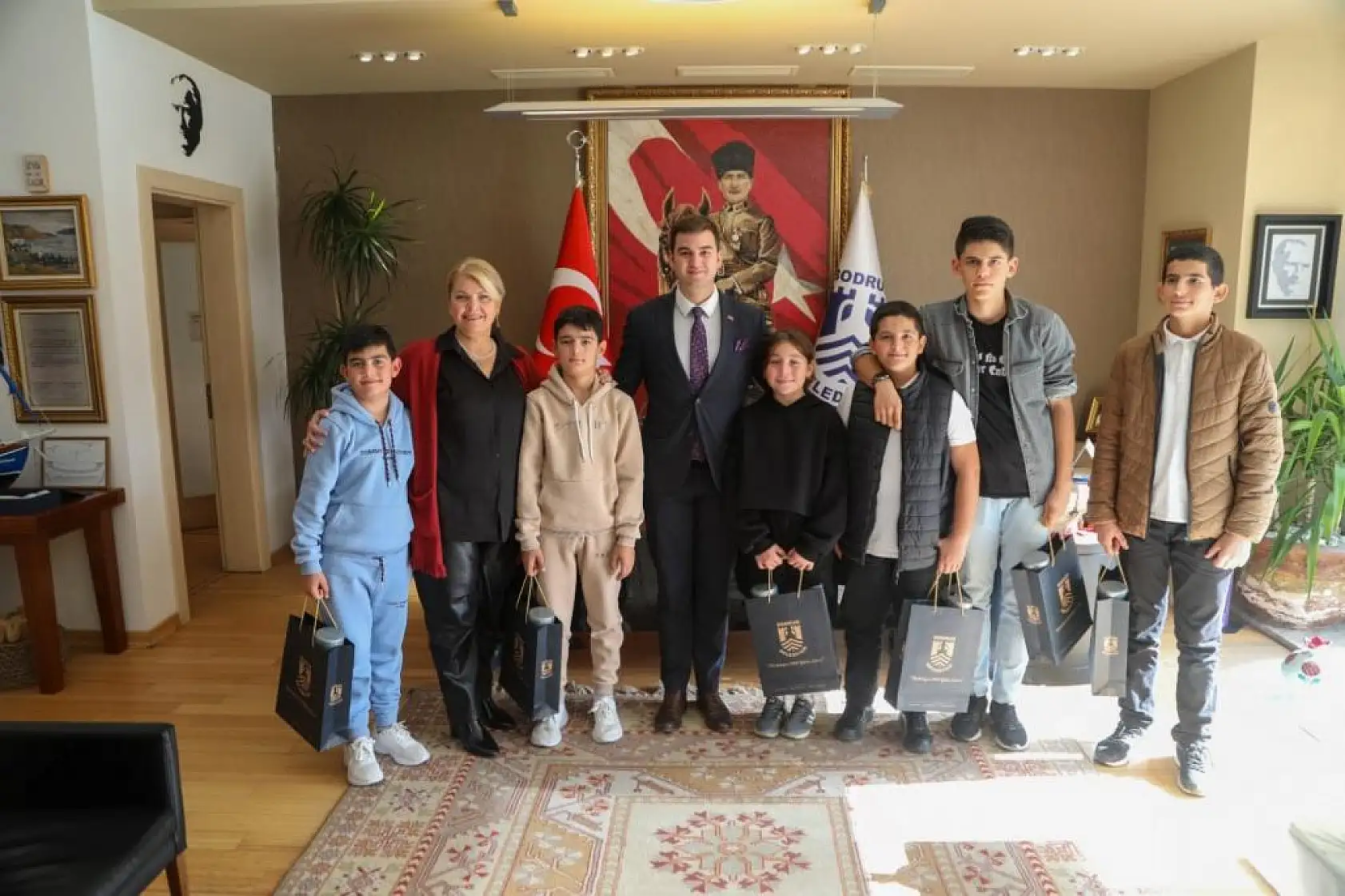 Çocuk Meclisinden Başkanlık Makamına Ziyaret