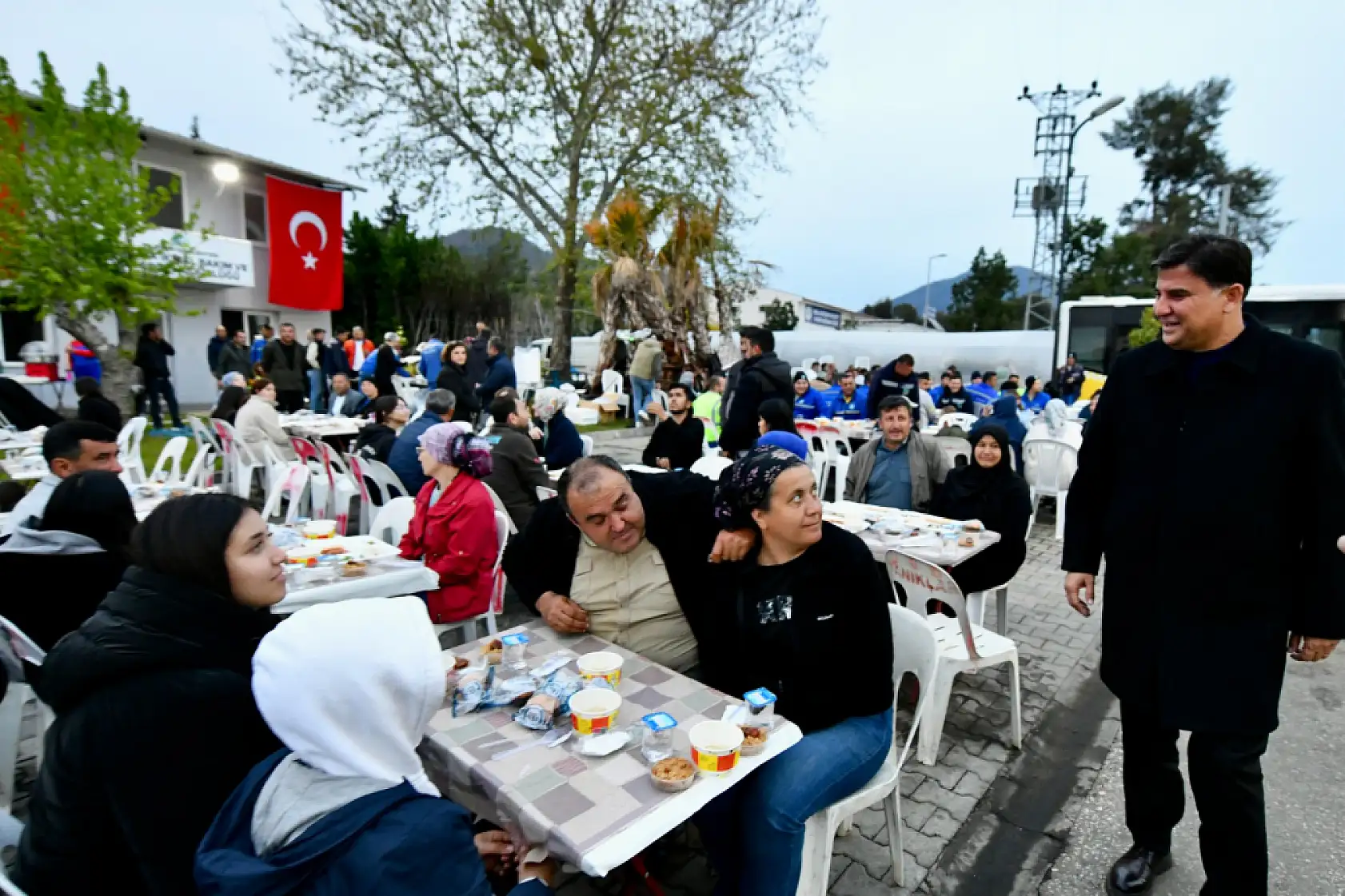 Temizlik İşleri personeli ve aileleri iftar yemeğinde buluştu