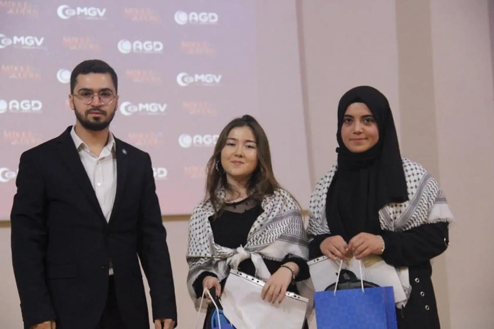 AGD'de Mekke'nin Fethi ve Kudüs Gecesi Programı gerçekleştirdi