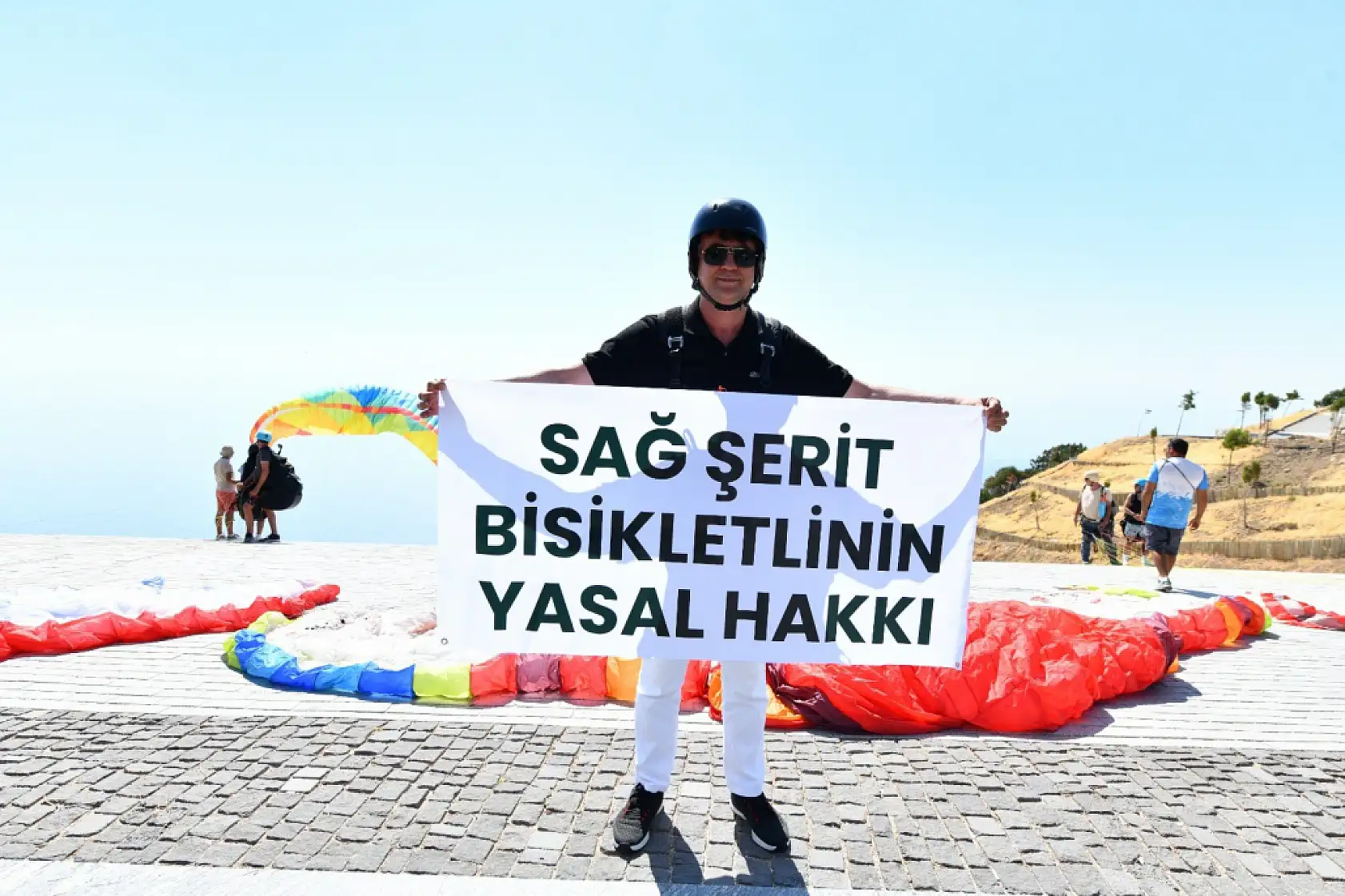 Bisiklet Farkındalığı İçin Anlamlı Çağrı: 'Sağ Şerit Bisikletlinin Yasal Hakkıdır'