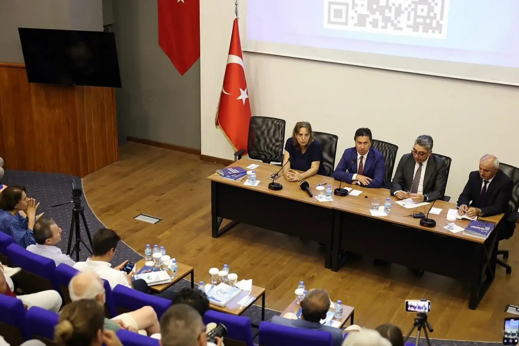 Başkan Aras, 'Bodrum'a Denizden Su Arıtarak İlave Kaynak Sağlayacağız'