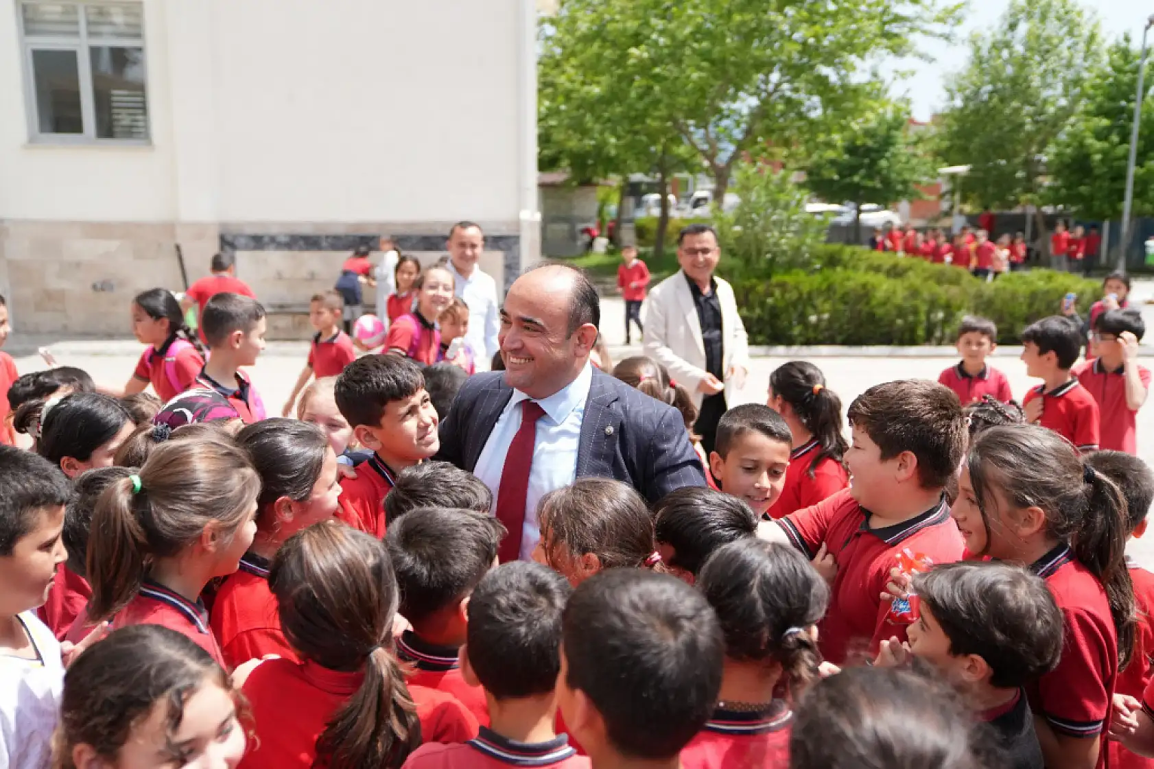 Başkan Akdenizli' den Yeni Eğitim Öğretim Yılı Mesajı