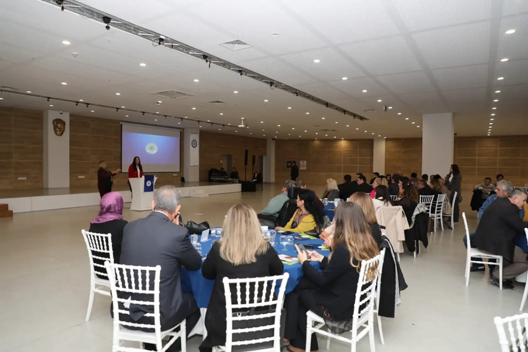 Büyükşehir'in Ev Sahipliğinde Engellilerin Sorunları Masaya Yatırıldı