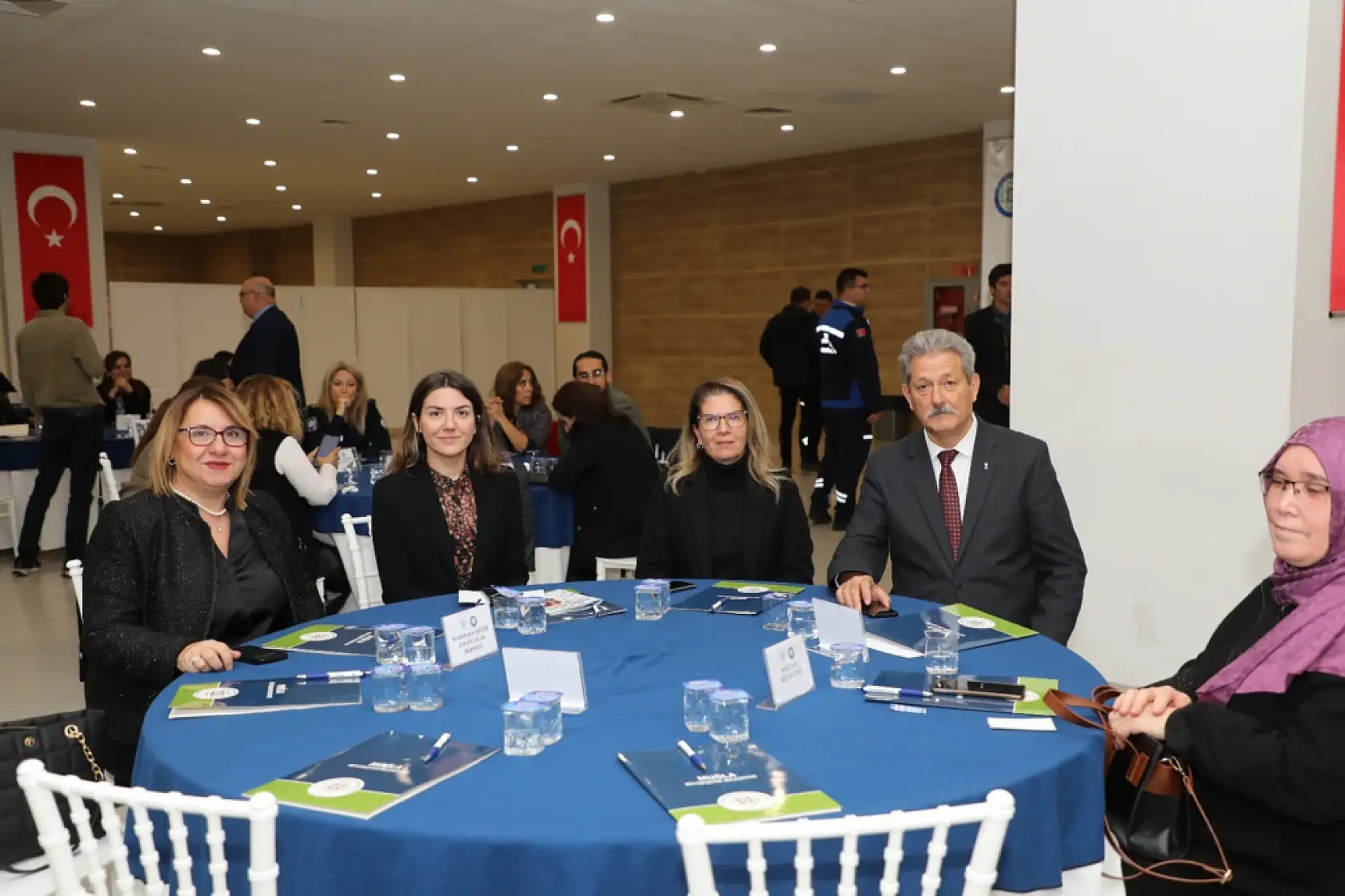 Büyükşehir'in Ev Sahipliğinde Engellilerin Sorunları Masaya Yatırıldı