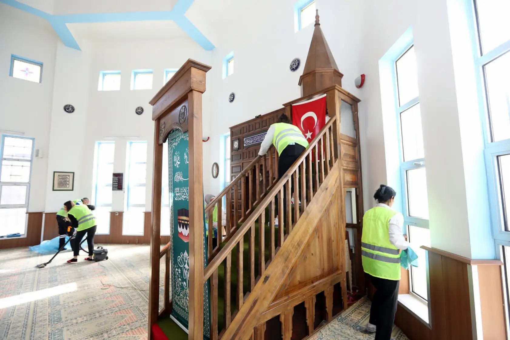Muğla Büyükşehir'den camilerde Ramazan temizliği