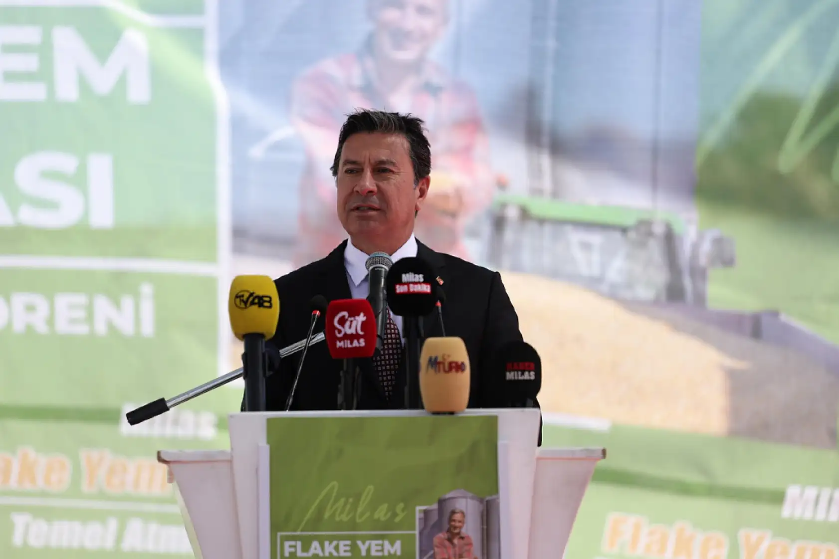 Büyükşehir Belediyesi'nden Hayvancılığa Büyük Destek: Flake Yem Üretim Tesisi'nin Temeli Atıldı