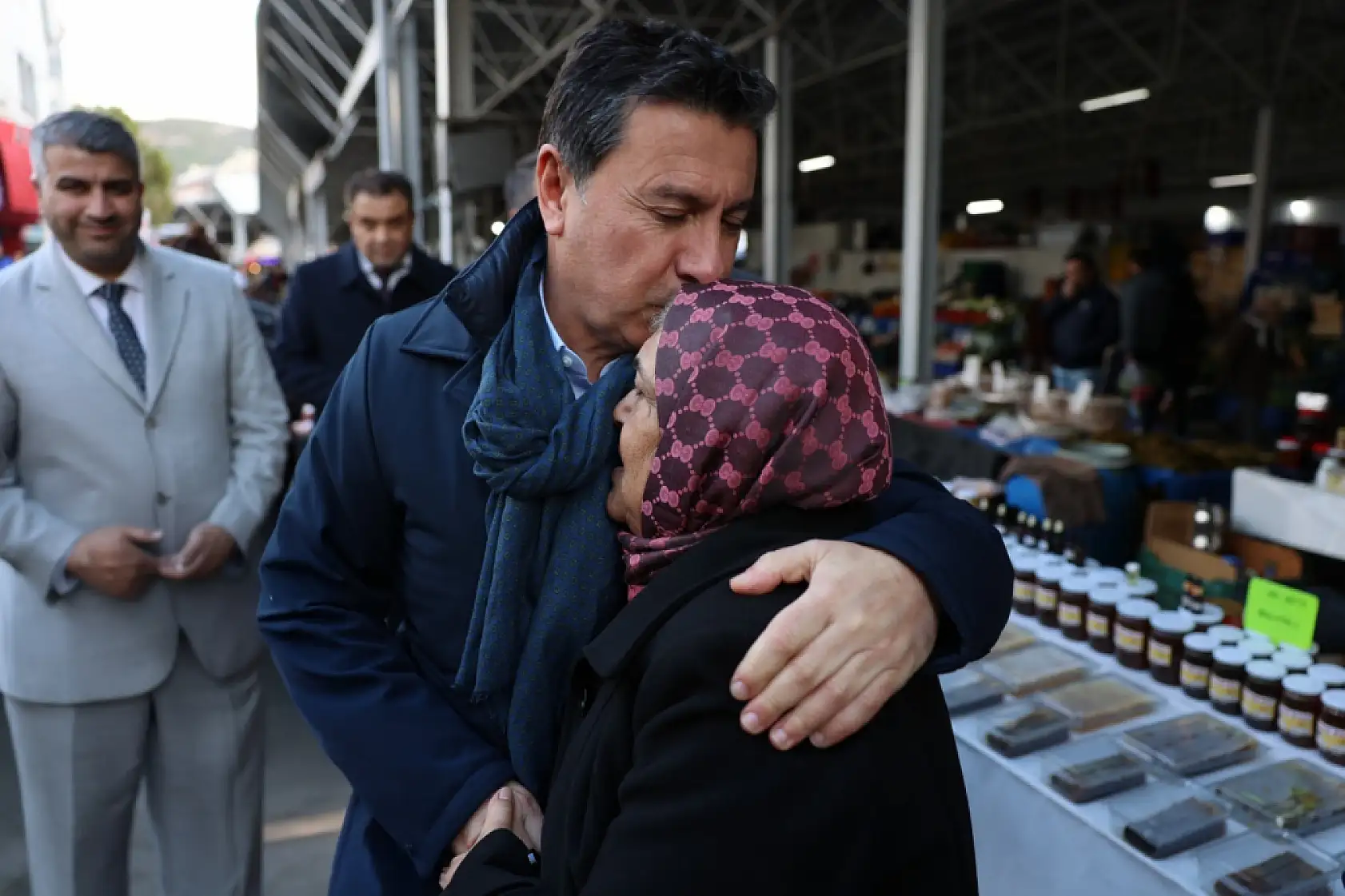Başkan Aras'tan Anneler Günü Mesajı