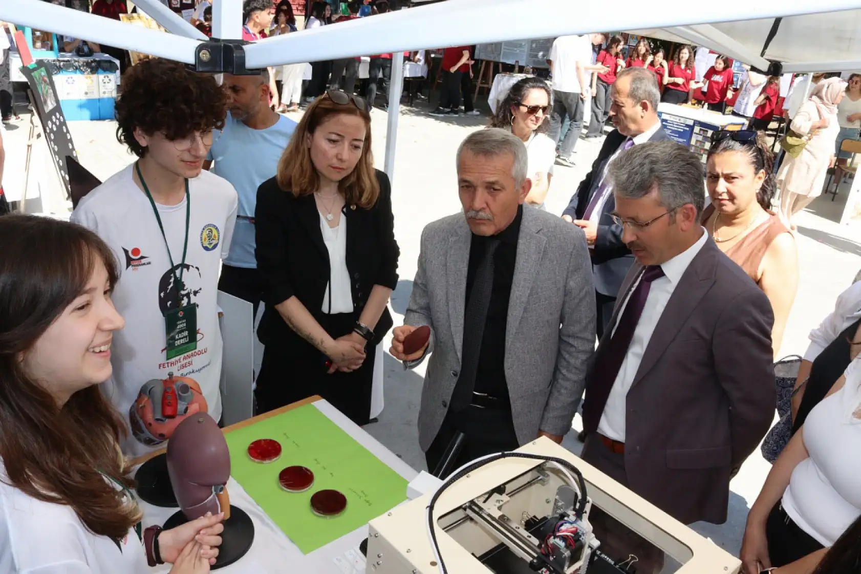 Fethiye Anadolu Lisesi Öğrencileri Projelerini Bilim Fuarında Sergiledi