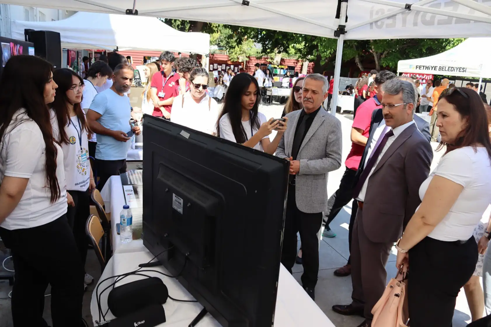 Fethiye Anadolu Lisesi Öğrencileri Projelerini Bilim Fuarında Sergiledi