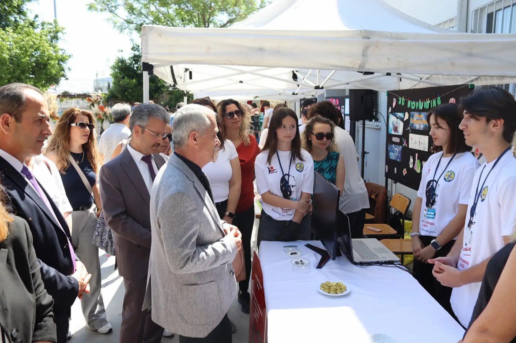 Fethiye Anadolu Lisesi Öğrencileri Projelerini Bilim Fuarında Sergiledi