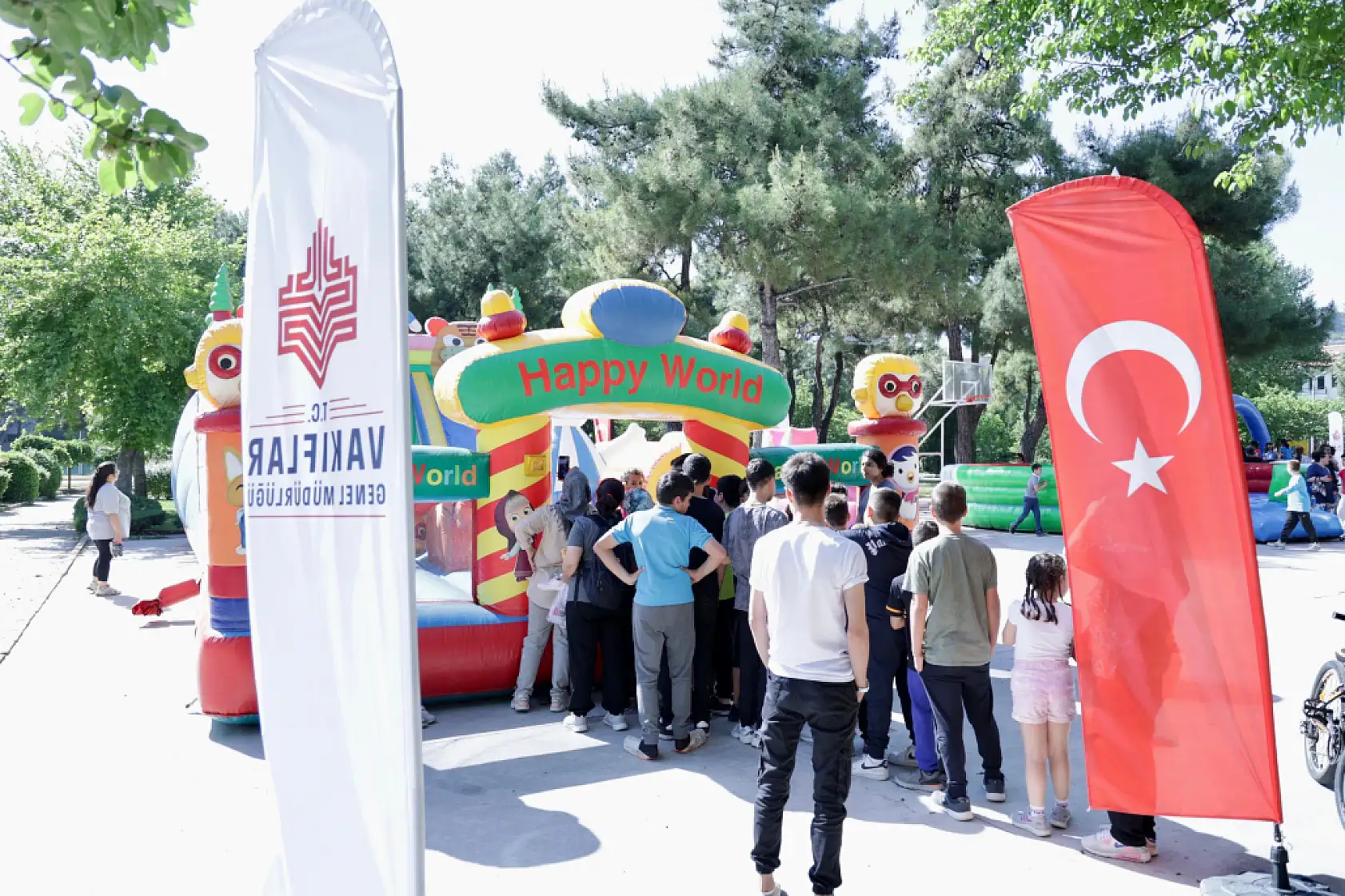Aydın Vakıflar Bölge Müdürlüğü'nden Çocuklara Şenlikli Gün!