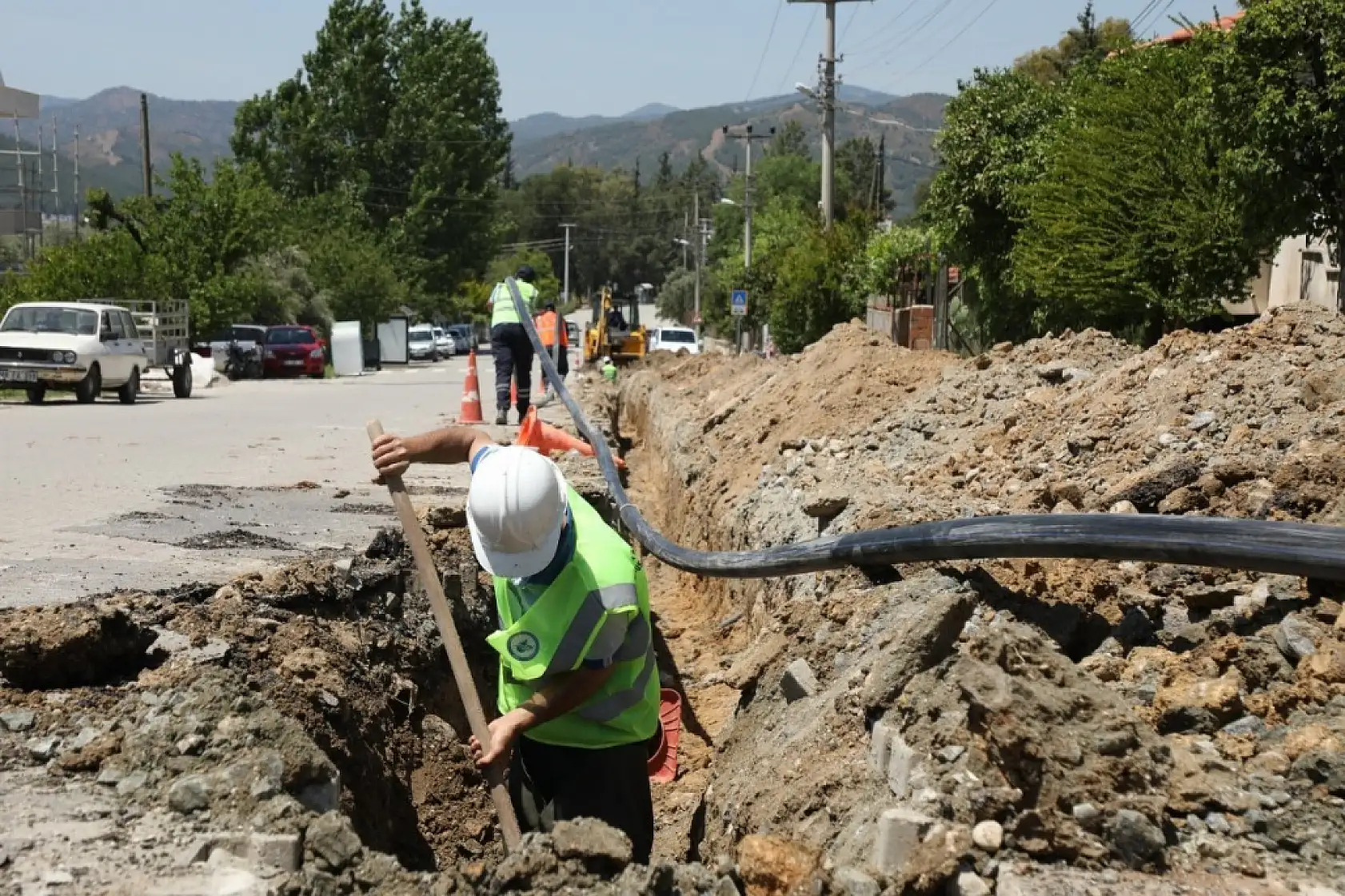 Seydikemer'de Kesintisiz Su İçin 500 Metrelik Yeni Hat Döşendi