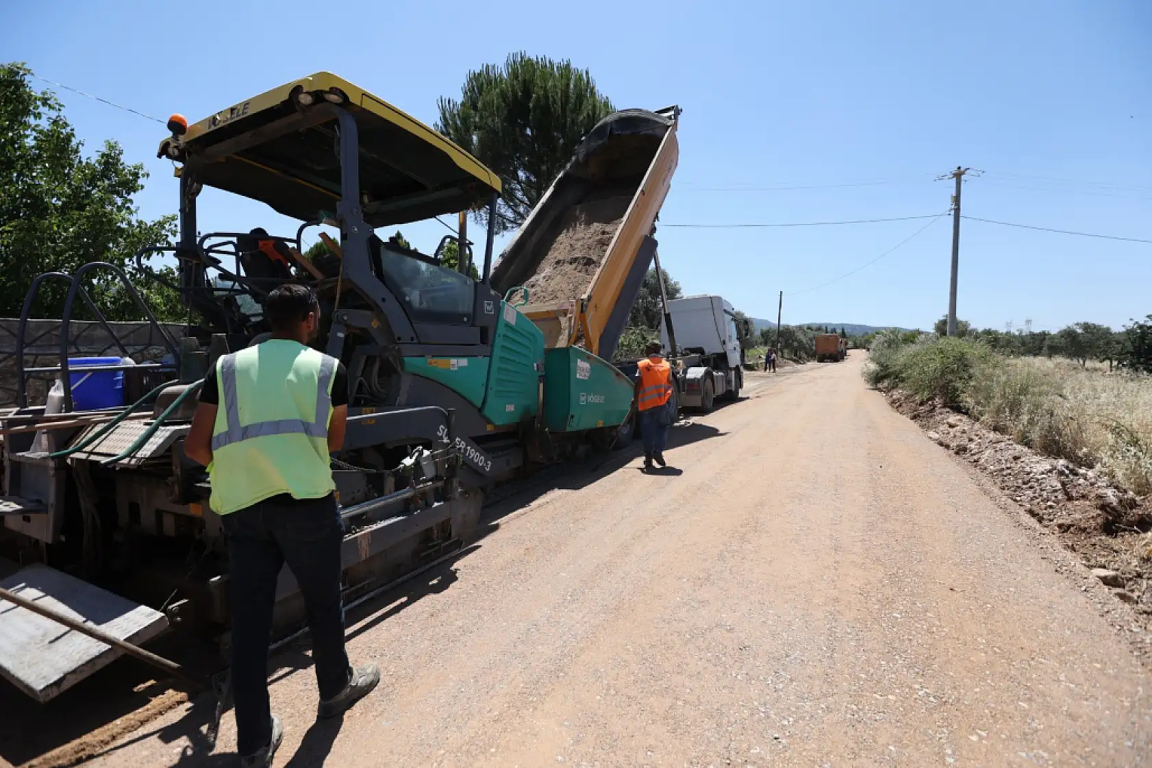Muğla Büyükşehir'in Kırsaldaki Yol Yatırımları Yüzleri Güldürüyor