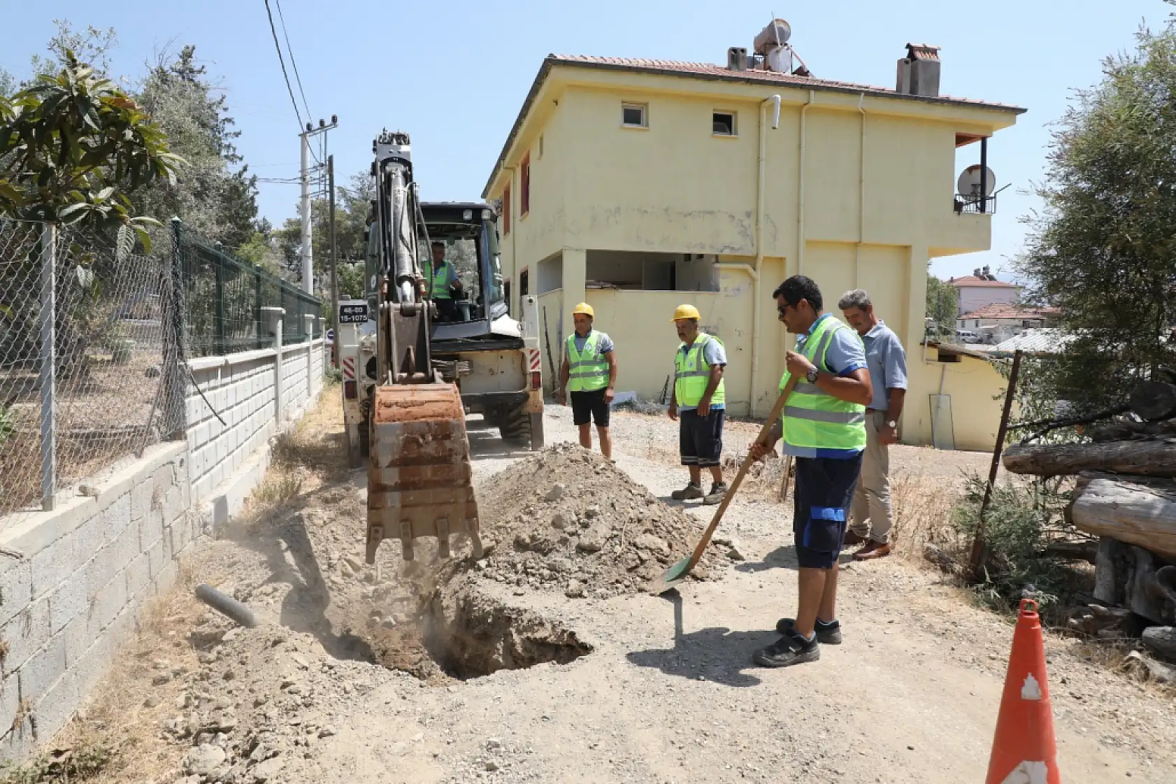 Fethiye Eldirek'de Kesintisiz İçme Suyu İçin Çalışmalar Başladı