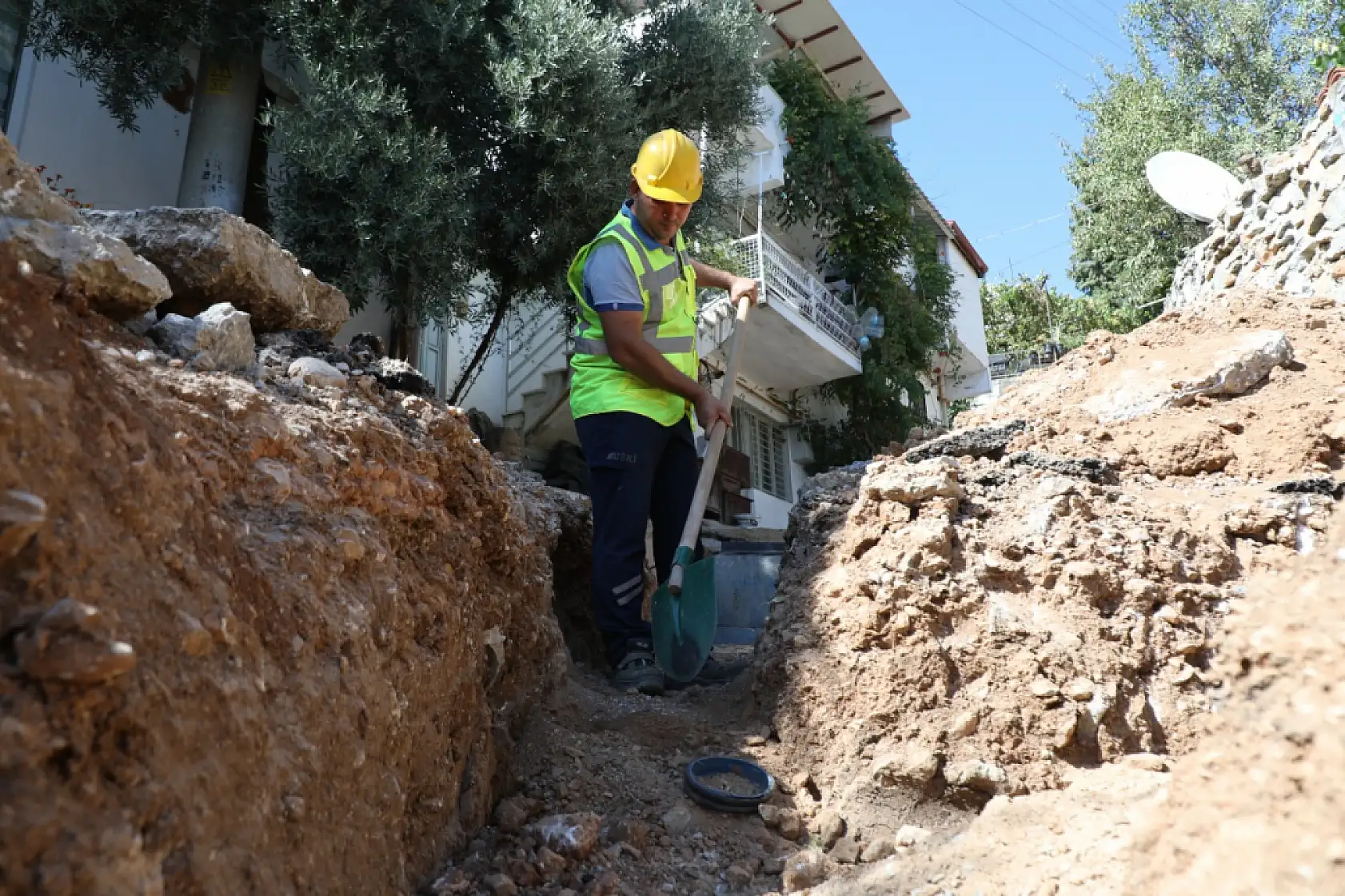 Menteşe'de Karamehmet Mahallesi'nde altyapı sorunu çözülüyor
