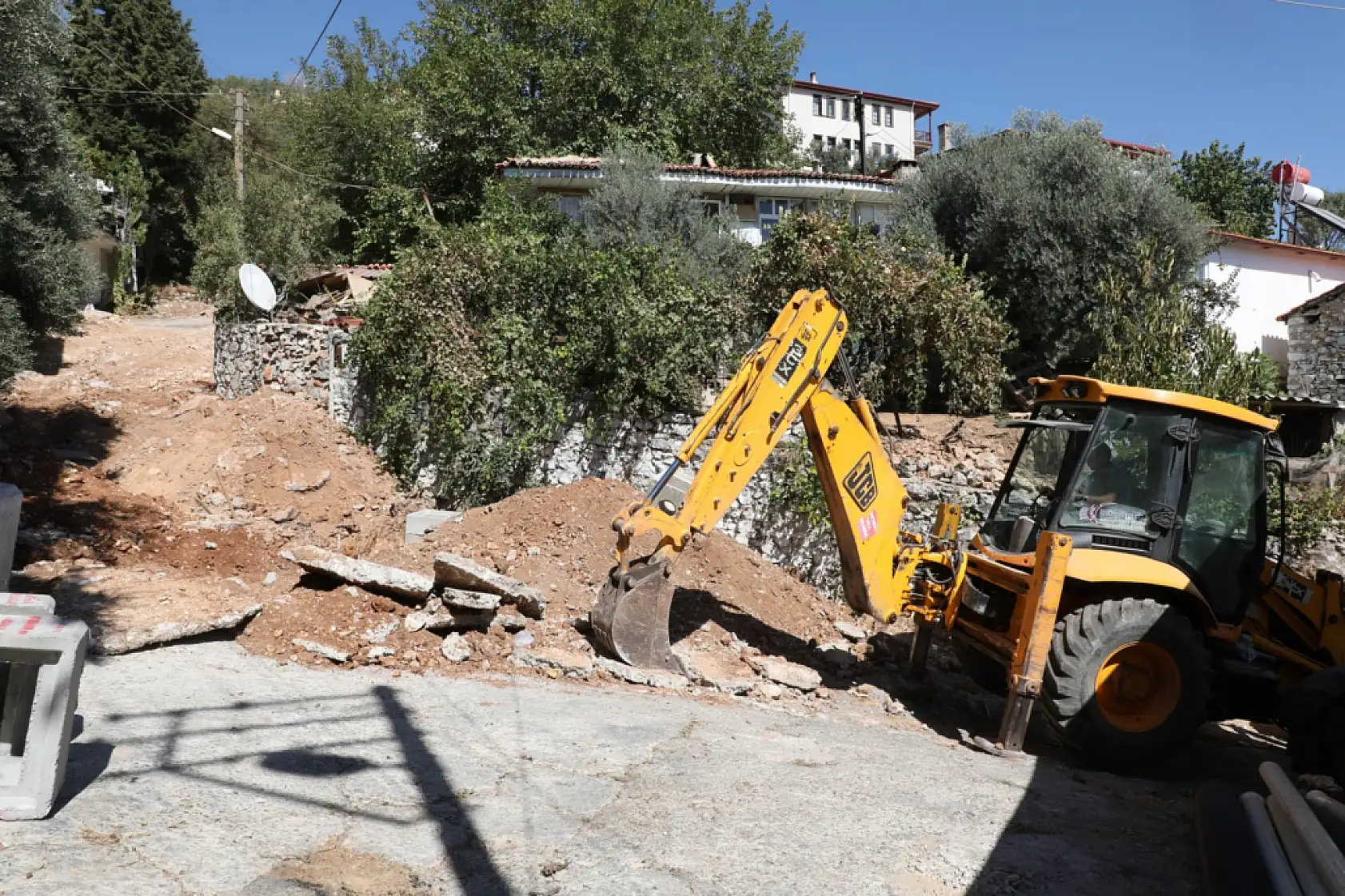 Menteşe'de Karamehmet Mahallesi'nde altyapı sorunu çözülüyor