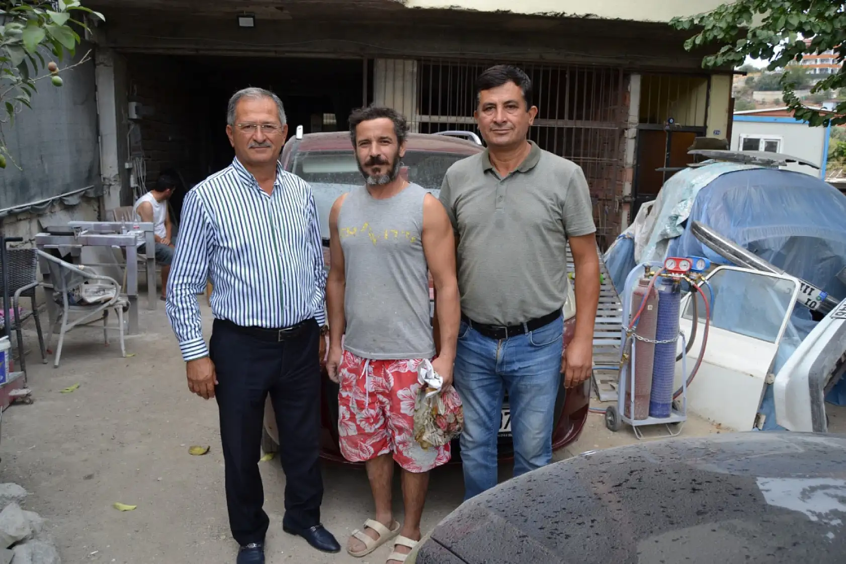 Fethiye Esnaf ve Sanatkarlar Odası Başkanı Soydemir, esnaf ziyaretlerinde sorunları dinledi