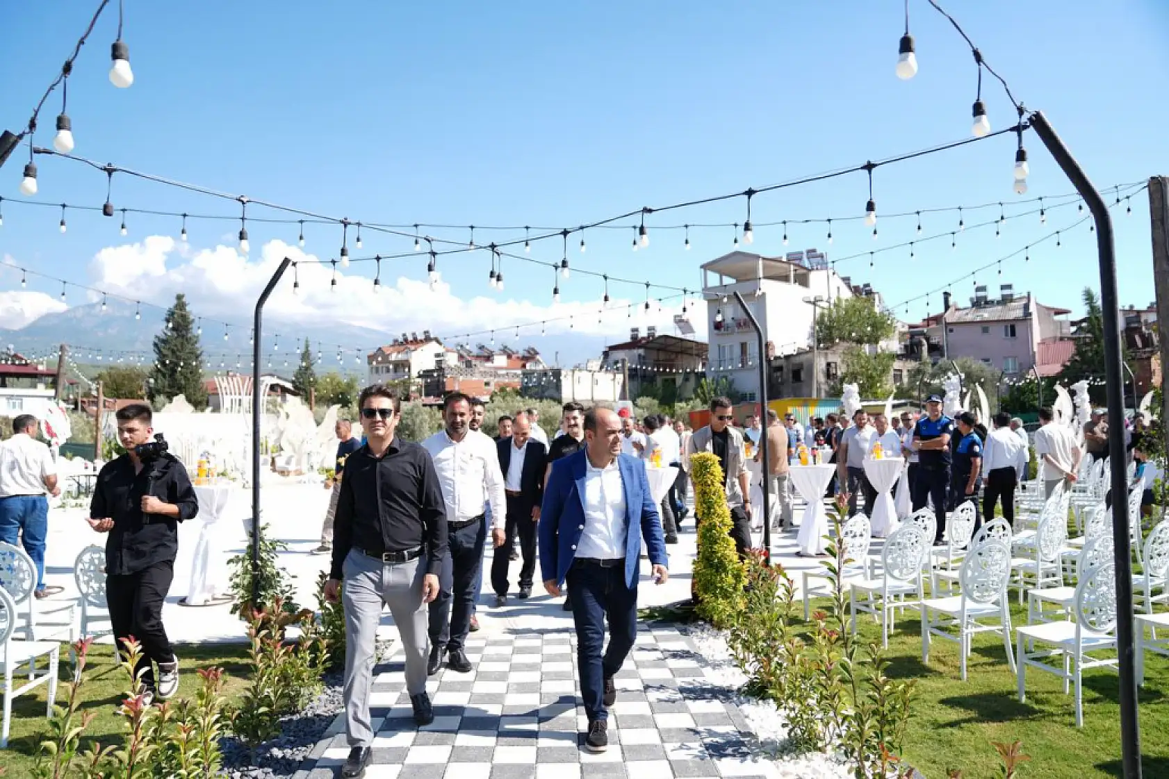 Seydikemer'de peyzaj kır bahçesi ve düğün salonu dualarla açıldı