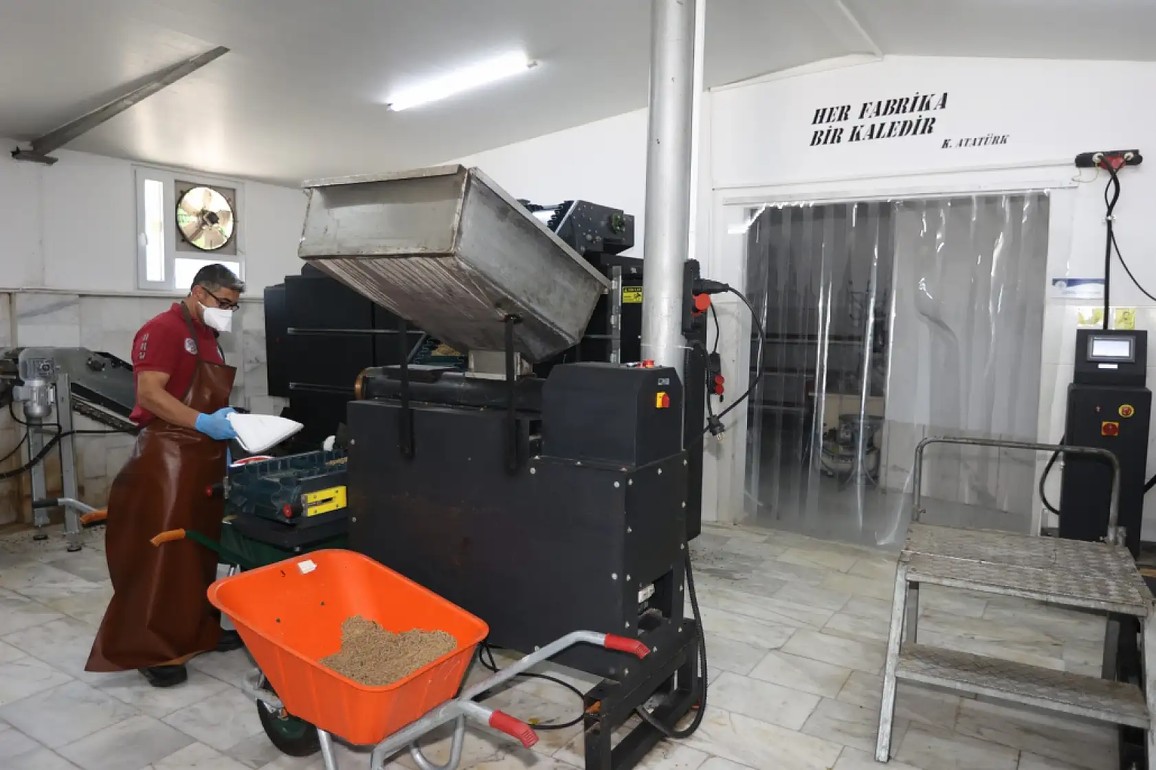 Muğla Büyükşehir Can Dostları Unutmuyor: 42 Ton Mama Üretildi