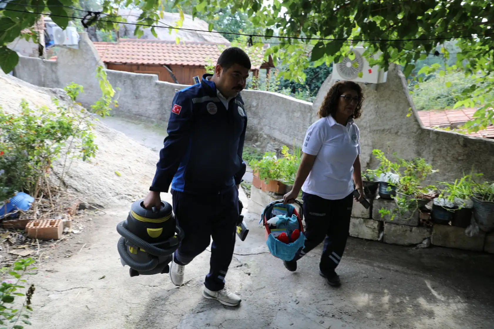 Muğla Büyükşehir Behiye Teyze ve Kızı Fatma İçin Tüm İmkanları Seferber Etti