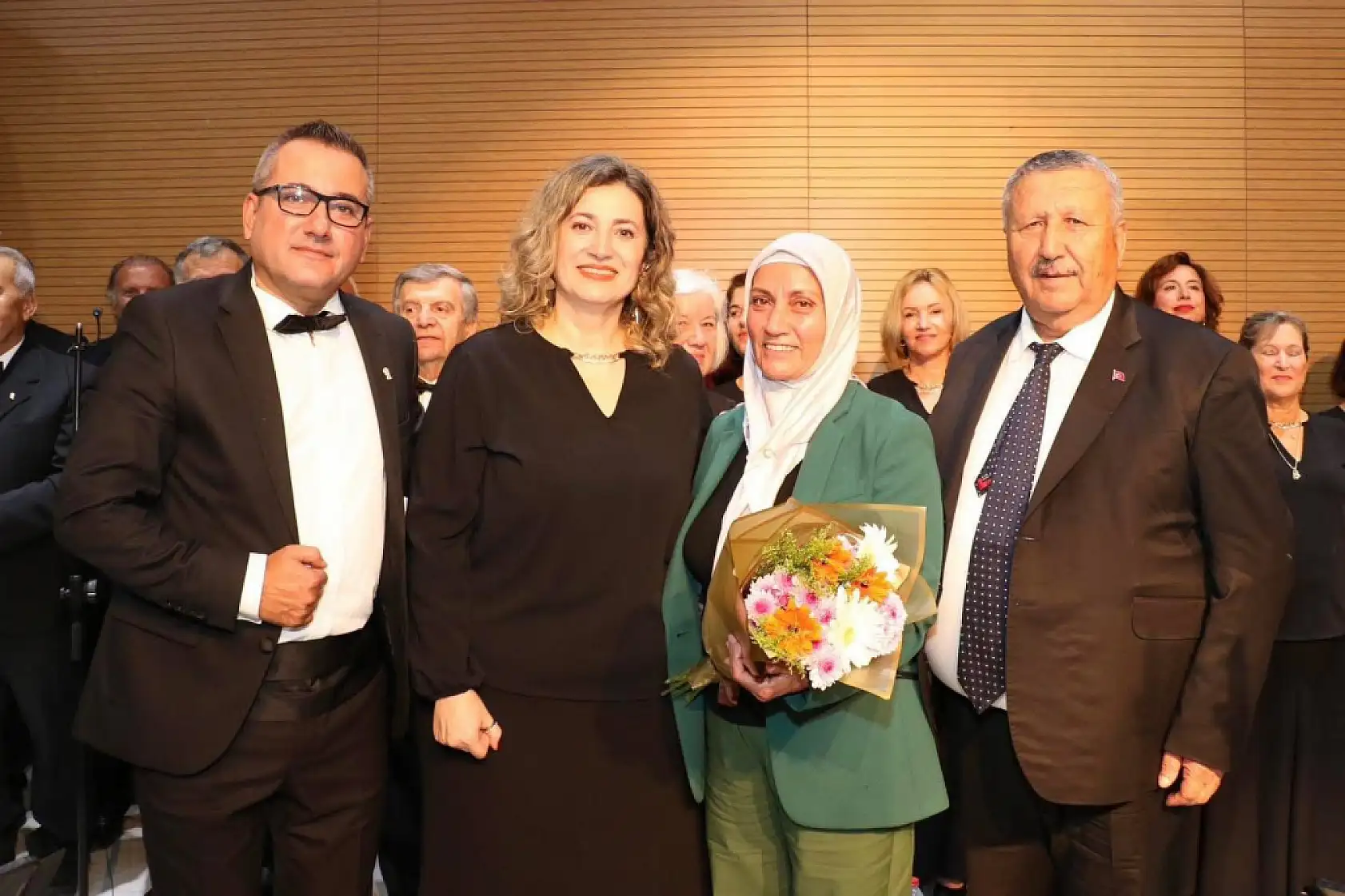 Fethiye Güzel Sanatlar Derneği Kaş'ta Atatürk'ü sevdiği eserlerle andı