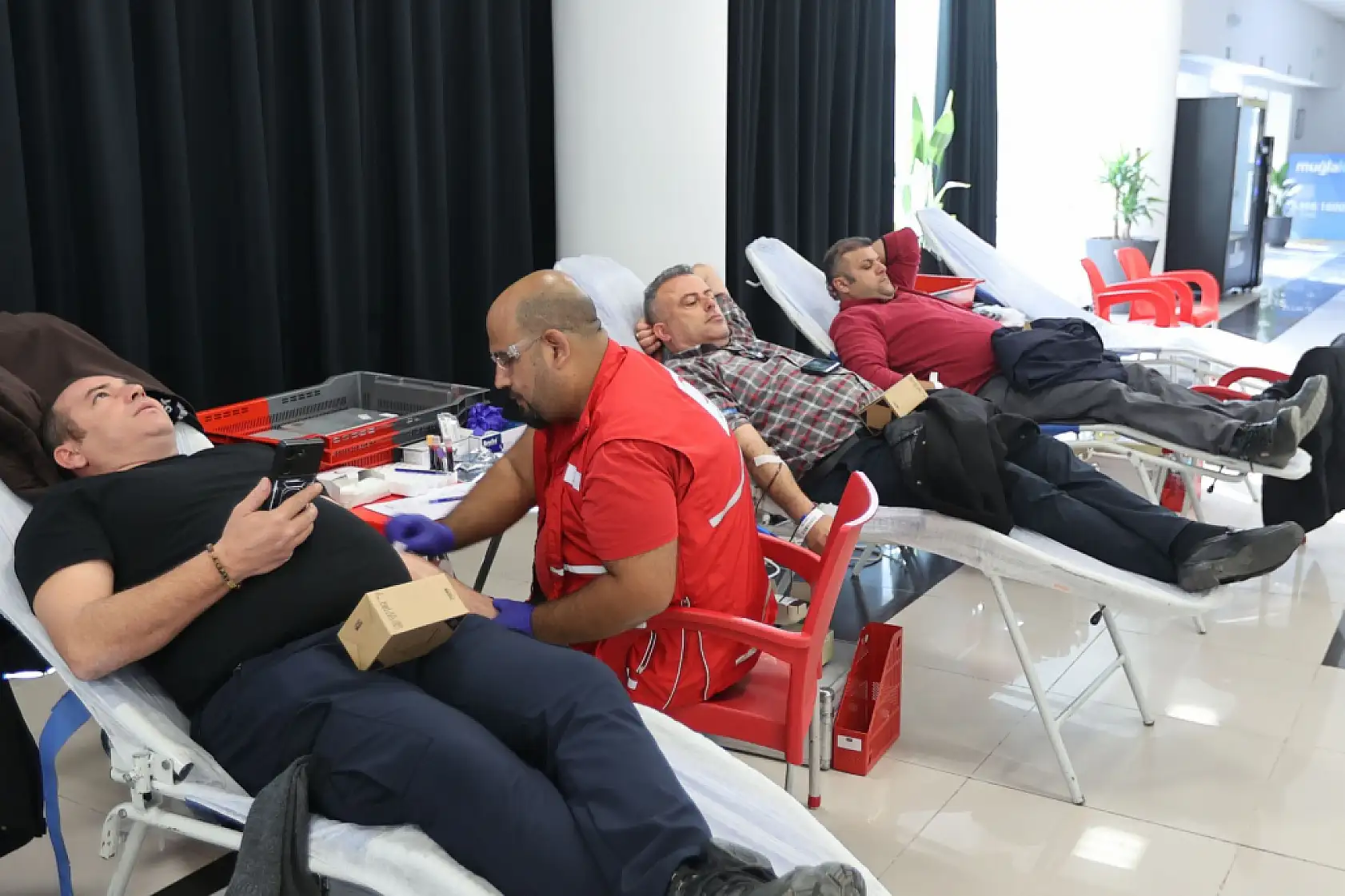 Büyükşehir, Kızılay'a Kan Bağışı Desteğini Menteşe'de Başlattı