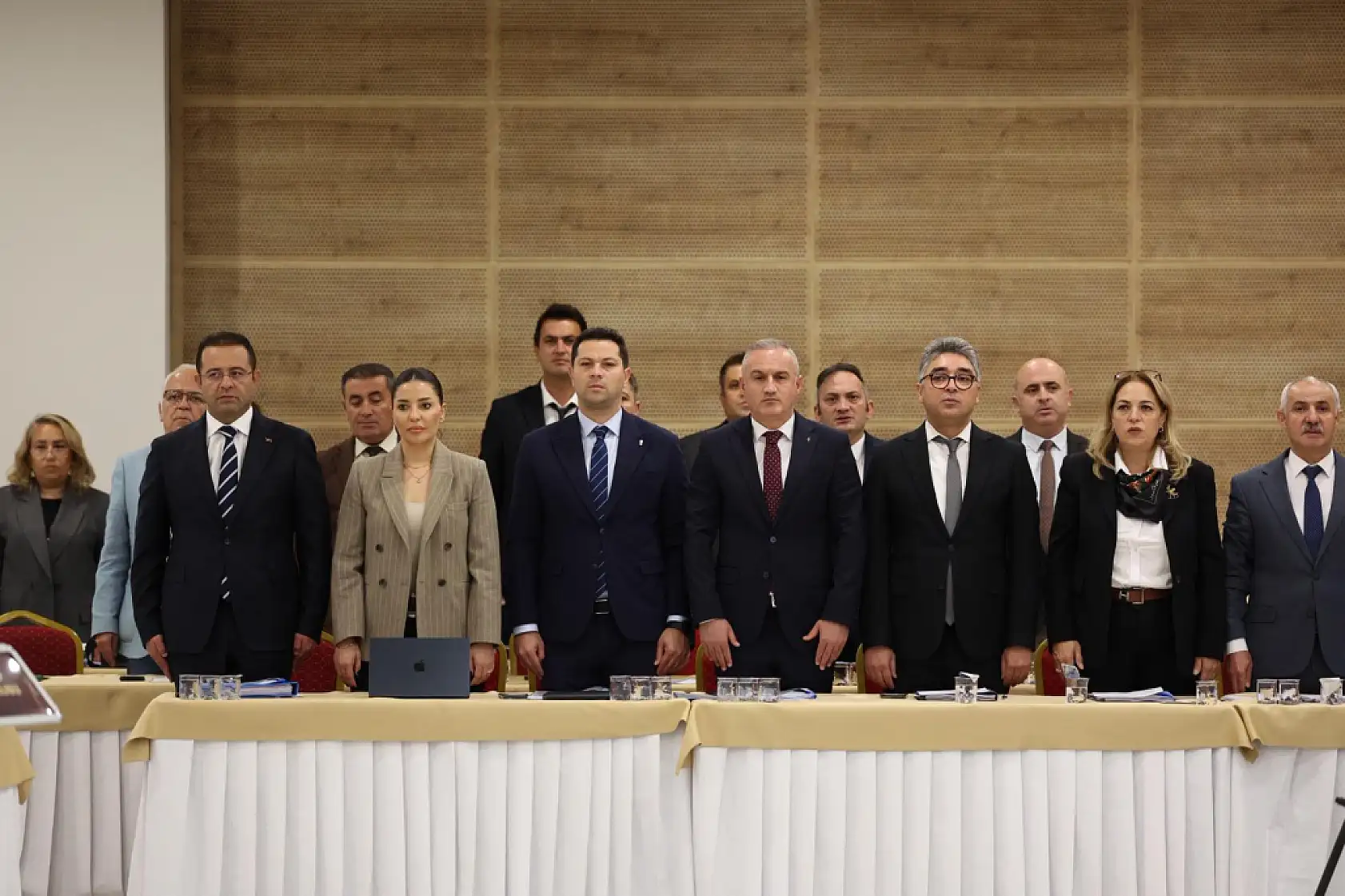 MUSKİ'den 65 yaş üstü muhtaç vatandaşlara indirim ve Güllük Mahallesi su sorununa çözüm