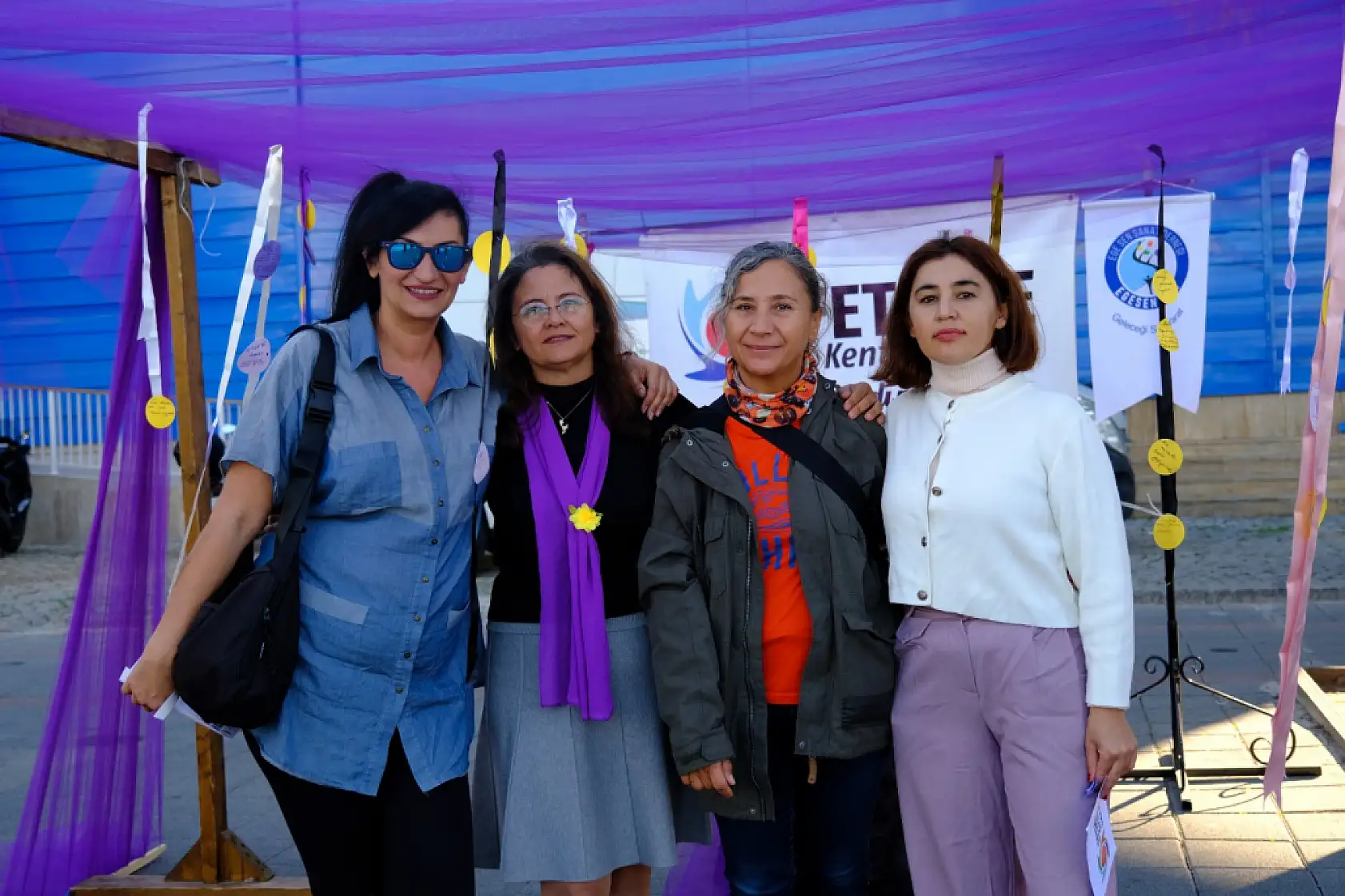 Fethiye'de kadına şiddete karşı güçlü dayanışma: Kent Konseyi'nden anlamlı etkinlik