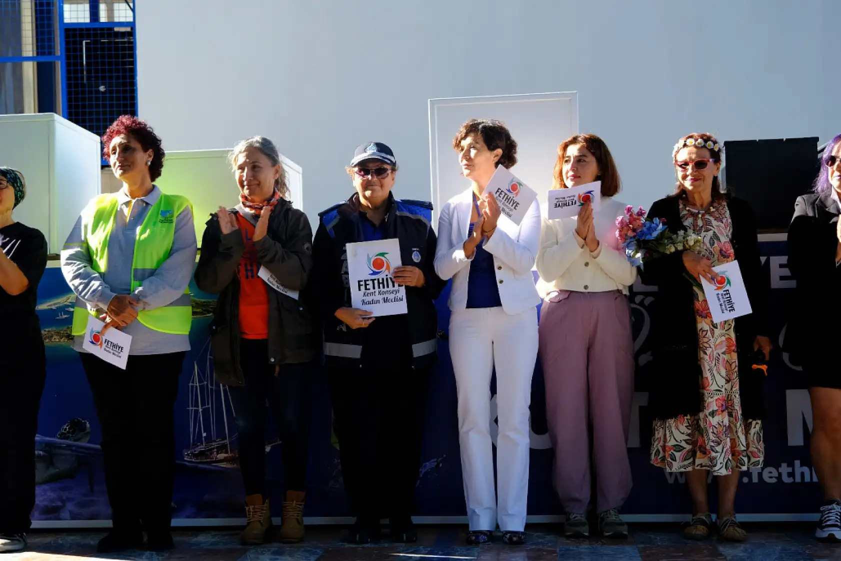 Fethiye'de kadına şiddete karşı güçlü dayanışma: Kent Konseyi'nden anlamlı etkinlik