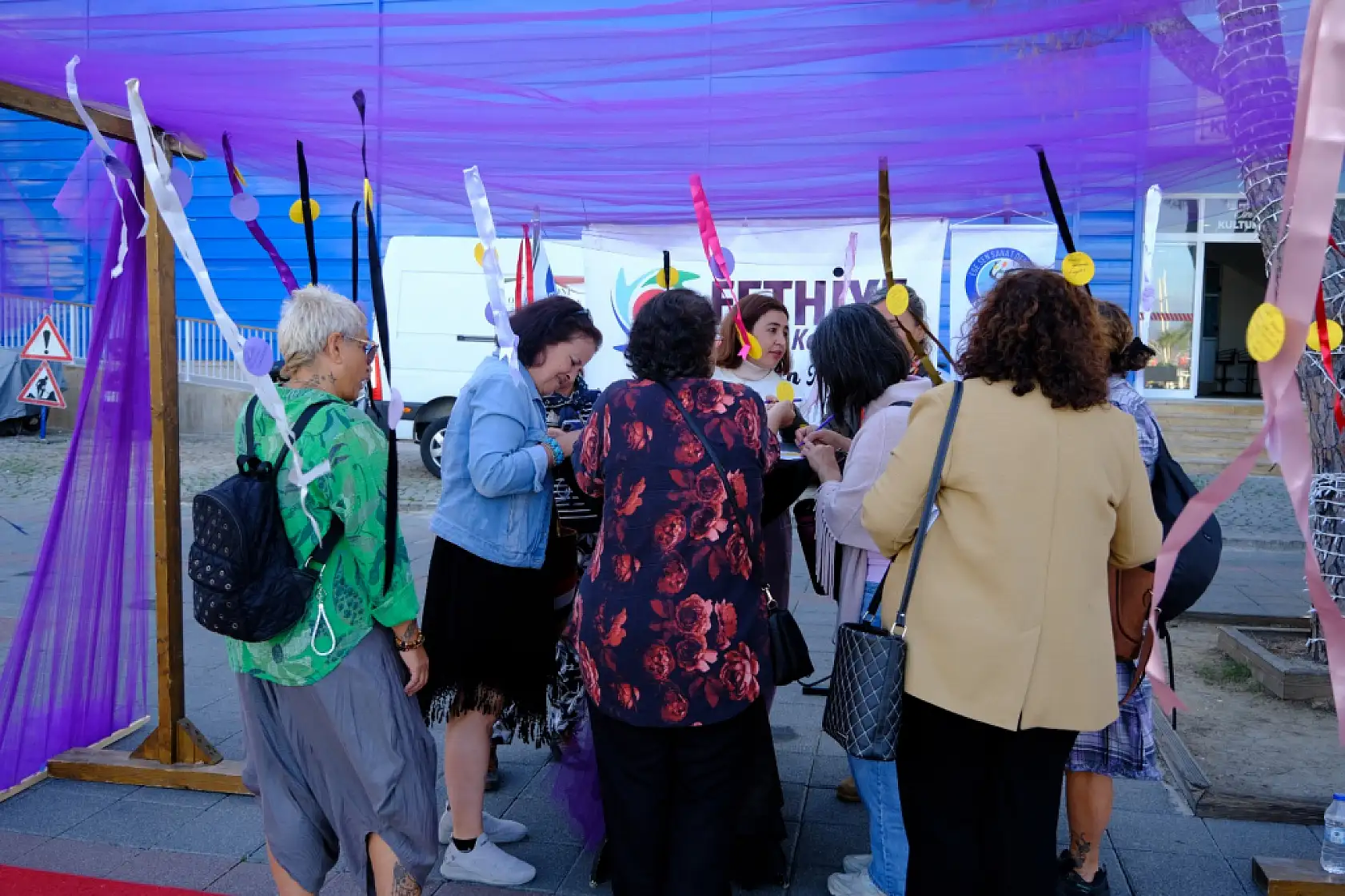 Fethiye'de kadına şiddete karşı güçlü dayanışma: Kent Konseyi'nden anlamlı etkinlik