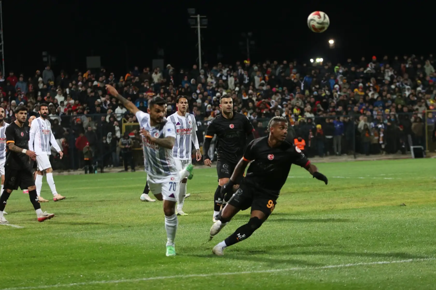 Fethiyespor, Galatasaray'a sahasında kaybetti: 1-2