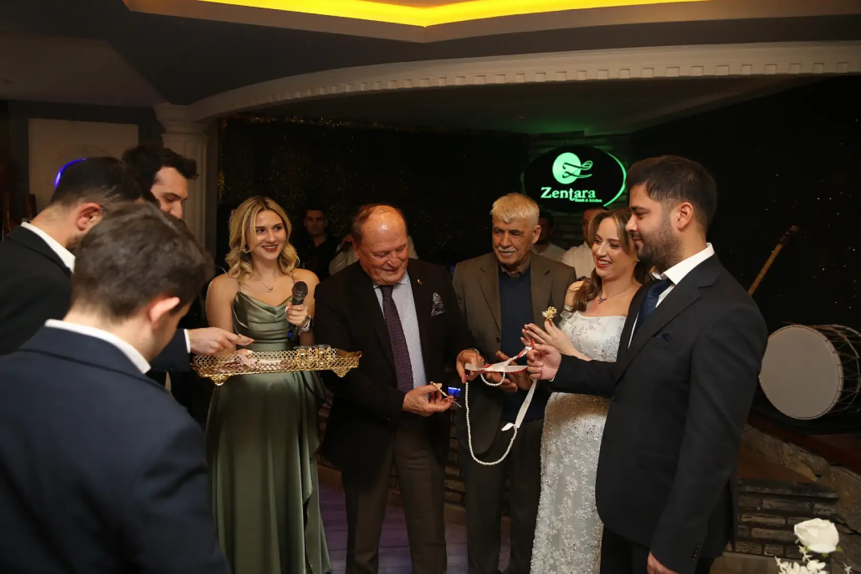 Fethiye'de genç avukatlar Büşra ile Ceyhun evlilik yolunda ilk adımı attı