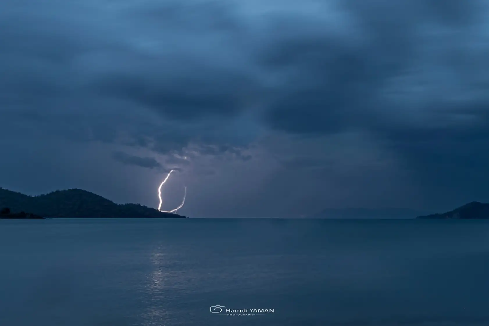 Fethiye'de Hamdi Yaman'ın Objektifinden Şimşeklerin Dansı