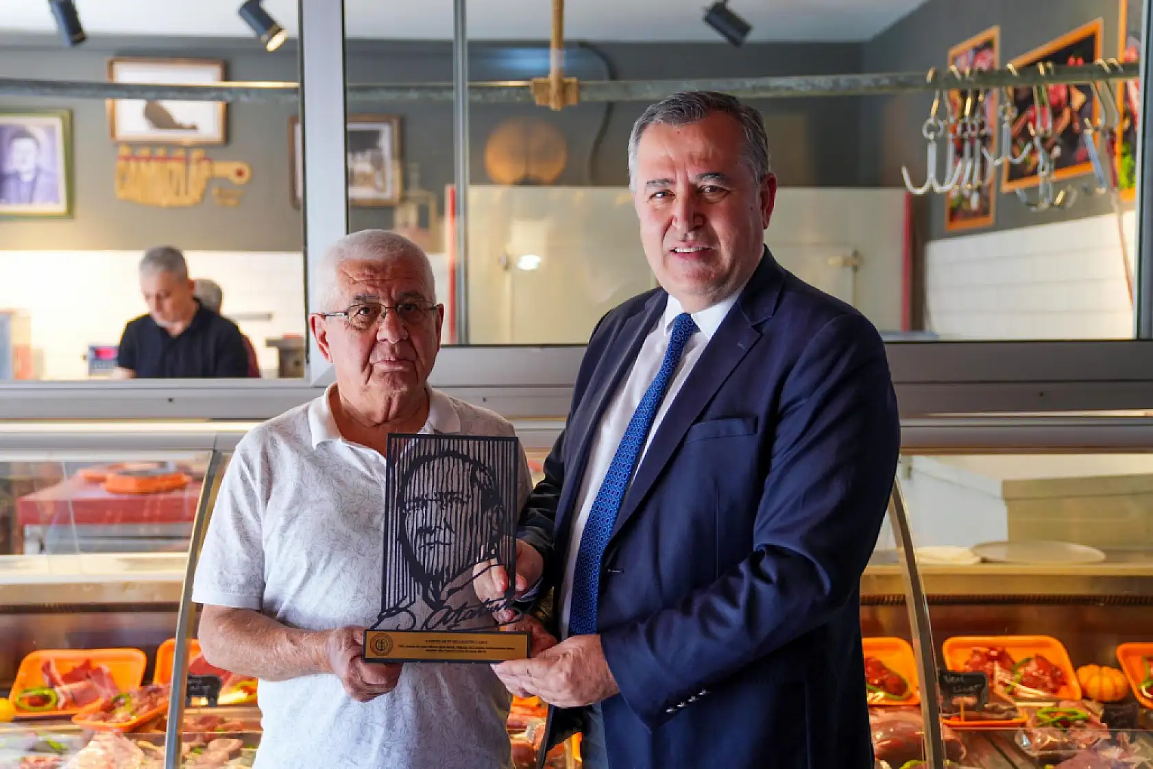 FTSO'dan 40 yılı aşan üyelerine teşekkür plaketi