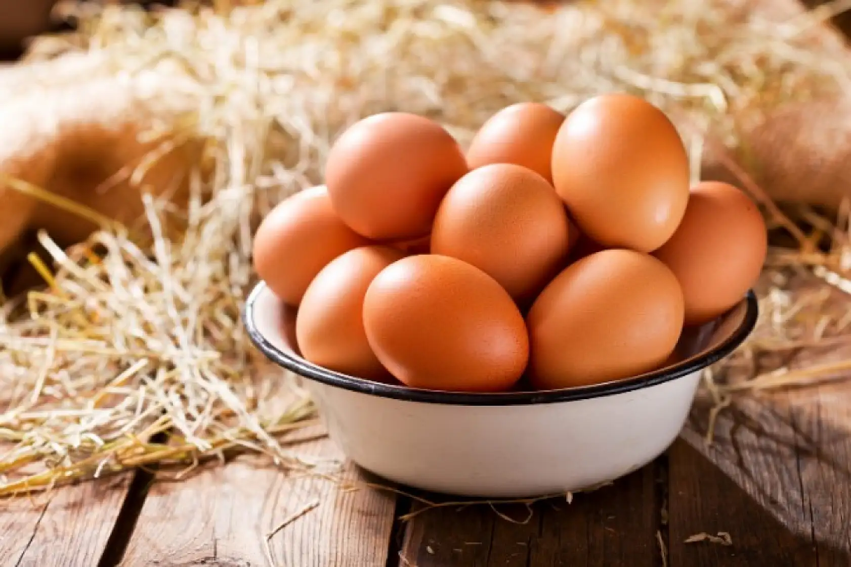 Çok şaşıracaksınız, kahverengi yumurta mı beyaz yumurta mı hangi daha sağlıklı?