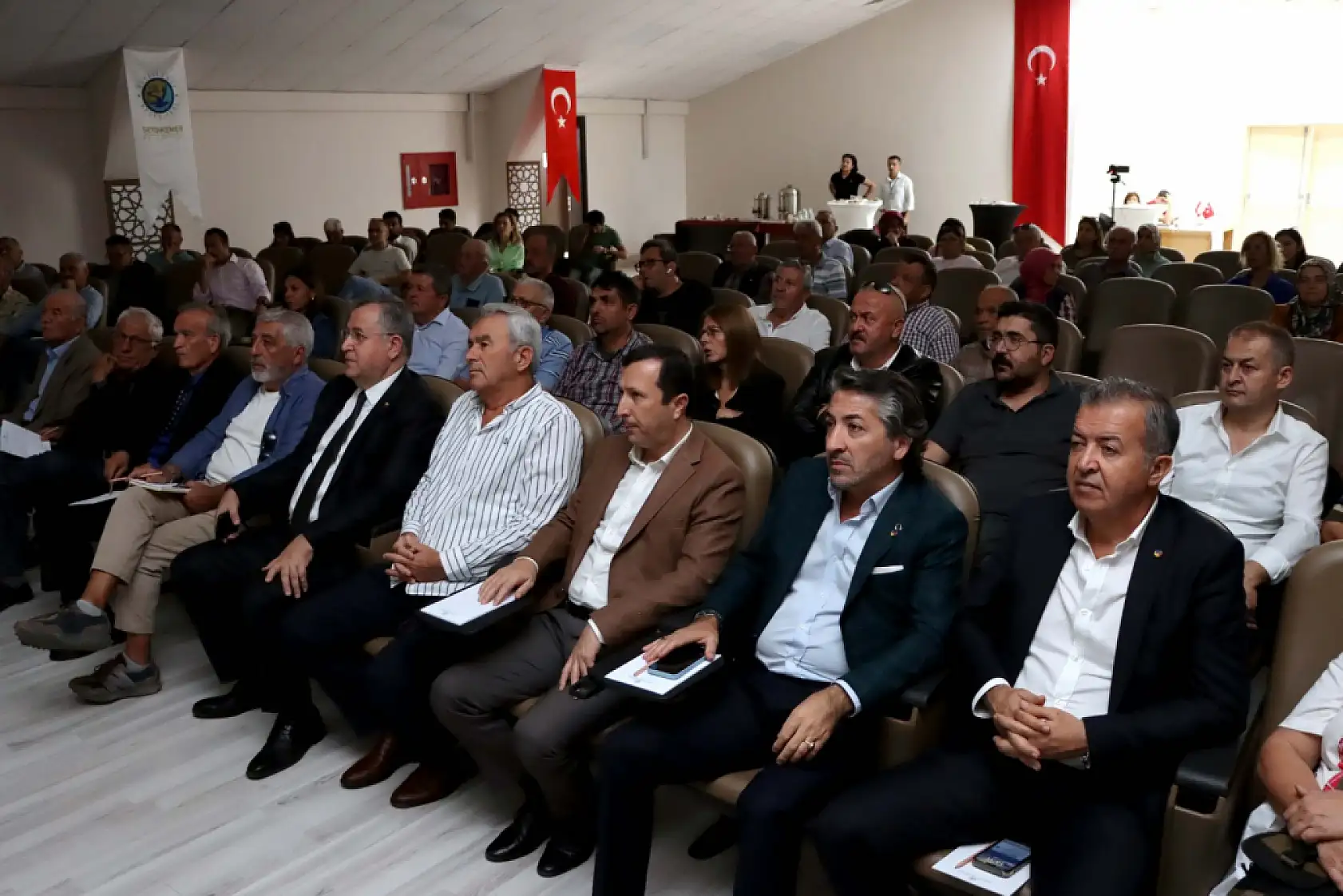 Zeytin ve Zeytinyağı Üretiminde Kalite Arttırıcı Uygulamalar Paneli yapıldı