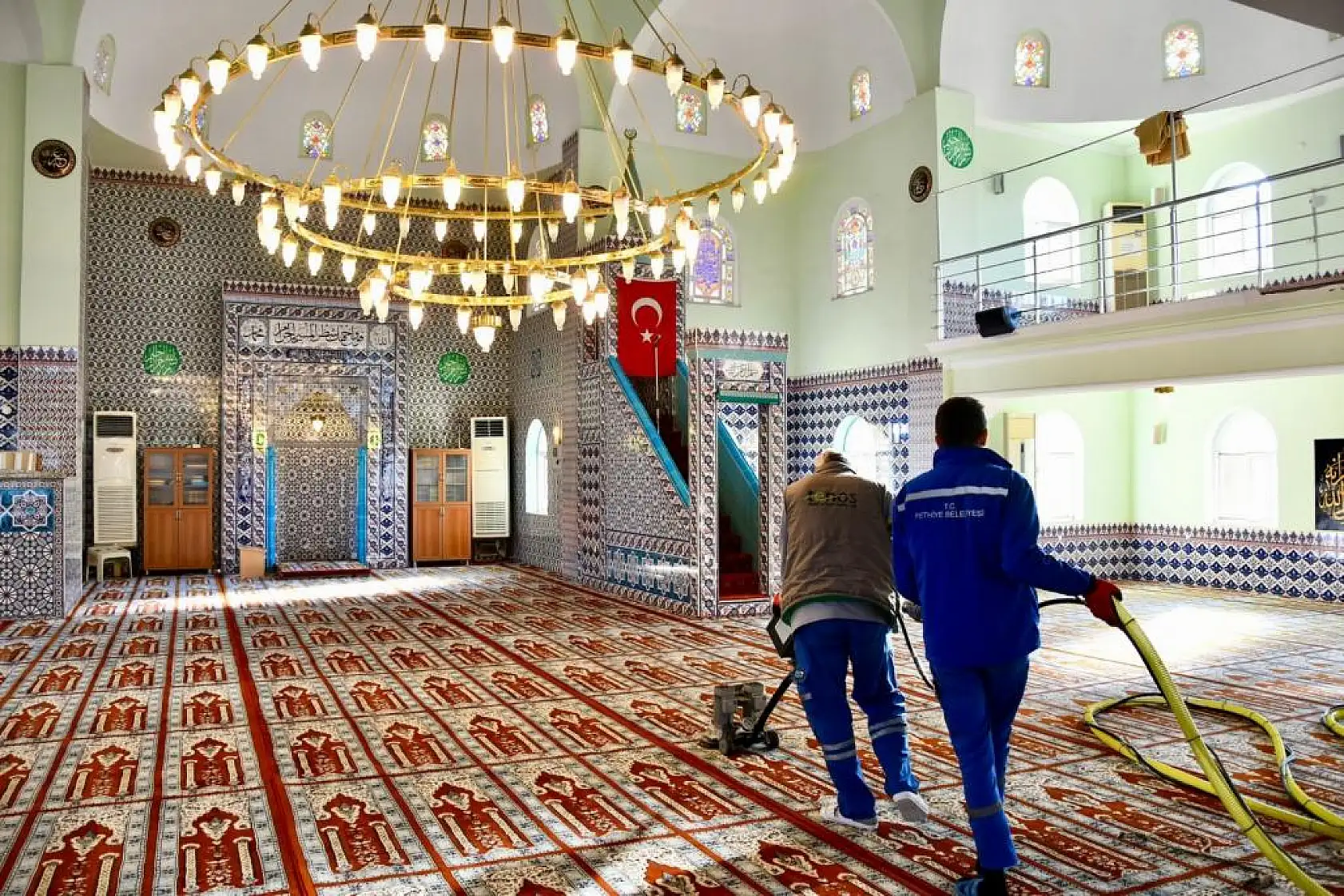 Fethiye'de Camilerde Temizliğe Başlandı