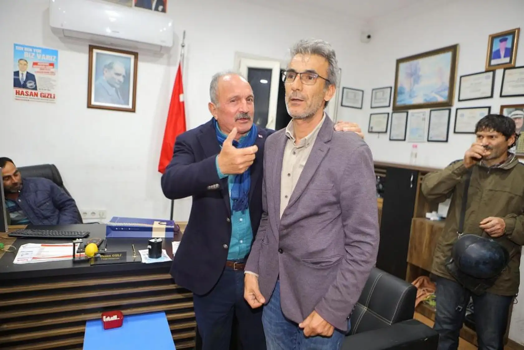 Aday Saatcı'dan Mahalle Ziyaretleri