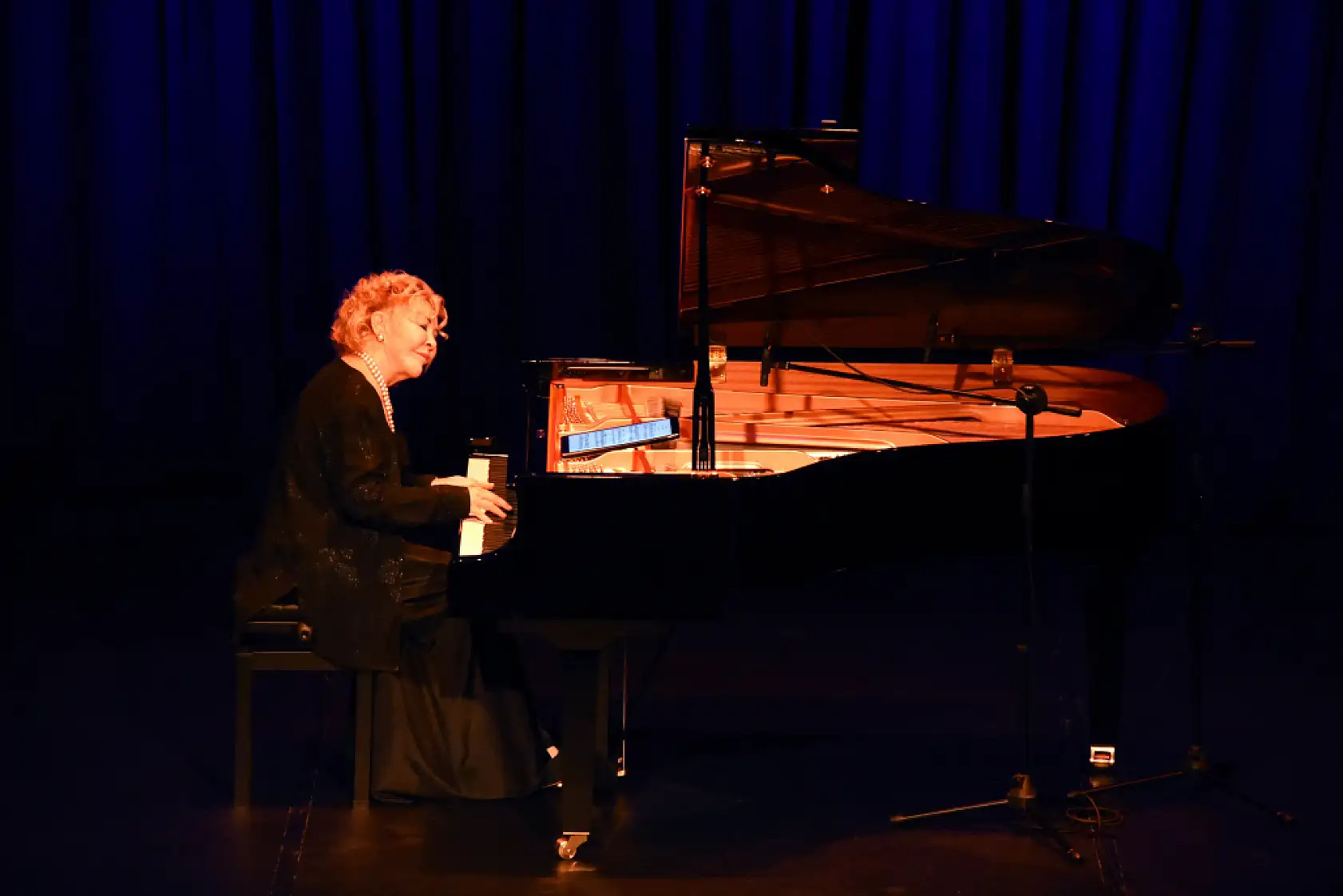 Piyanist Gülsin Onay, Bodrum'da konser verdi