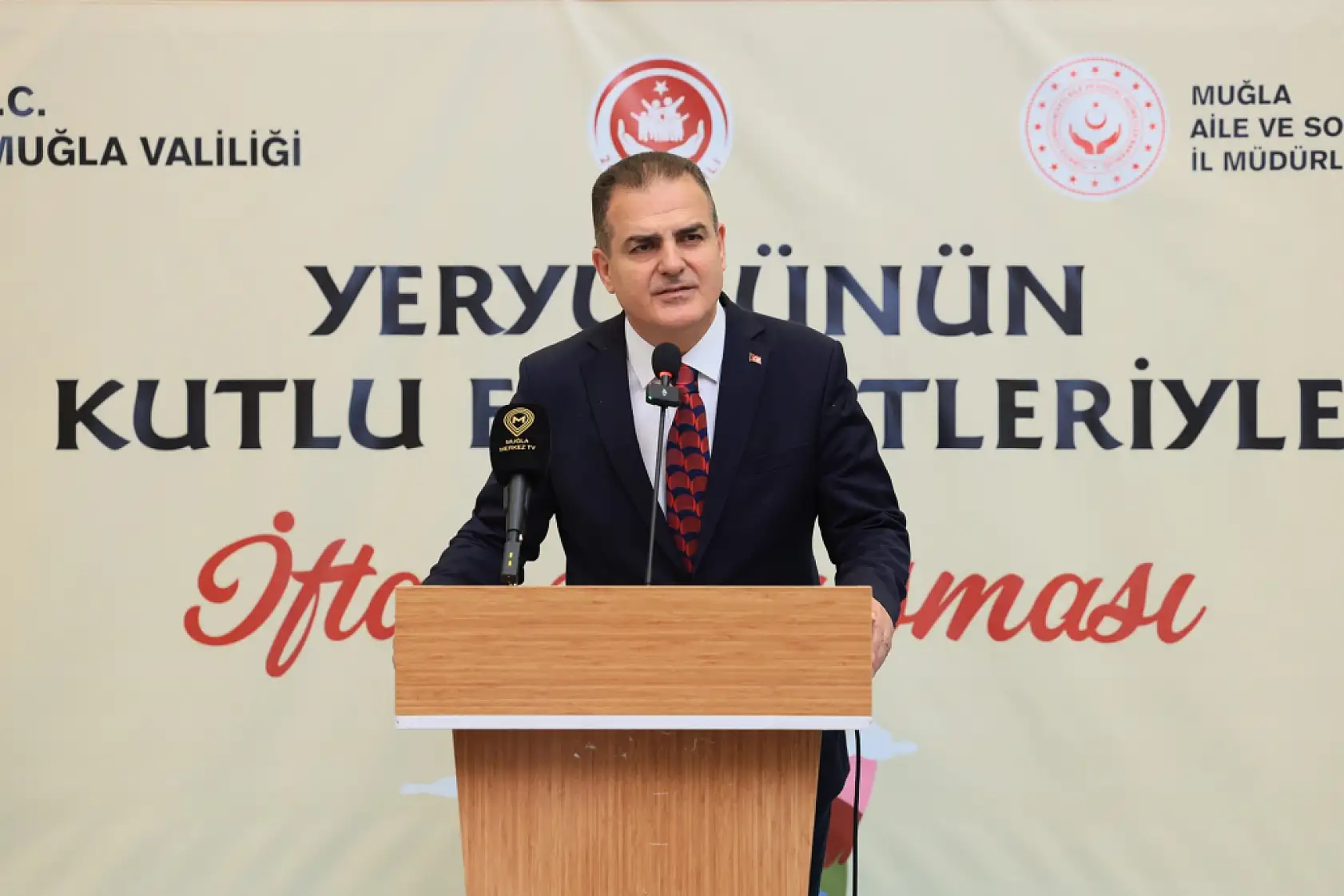 Muğla Valisi Akbıyık, engelli bireyler ve aileleri ile iftarda buluştu