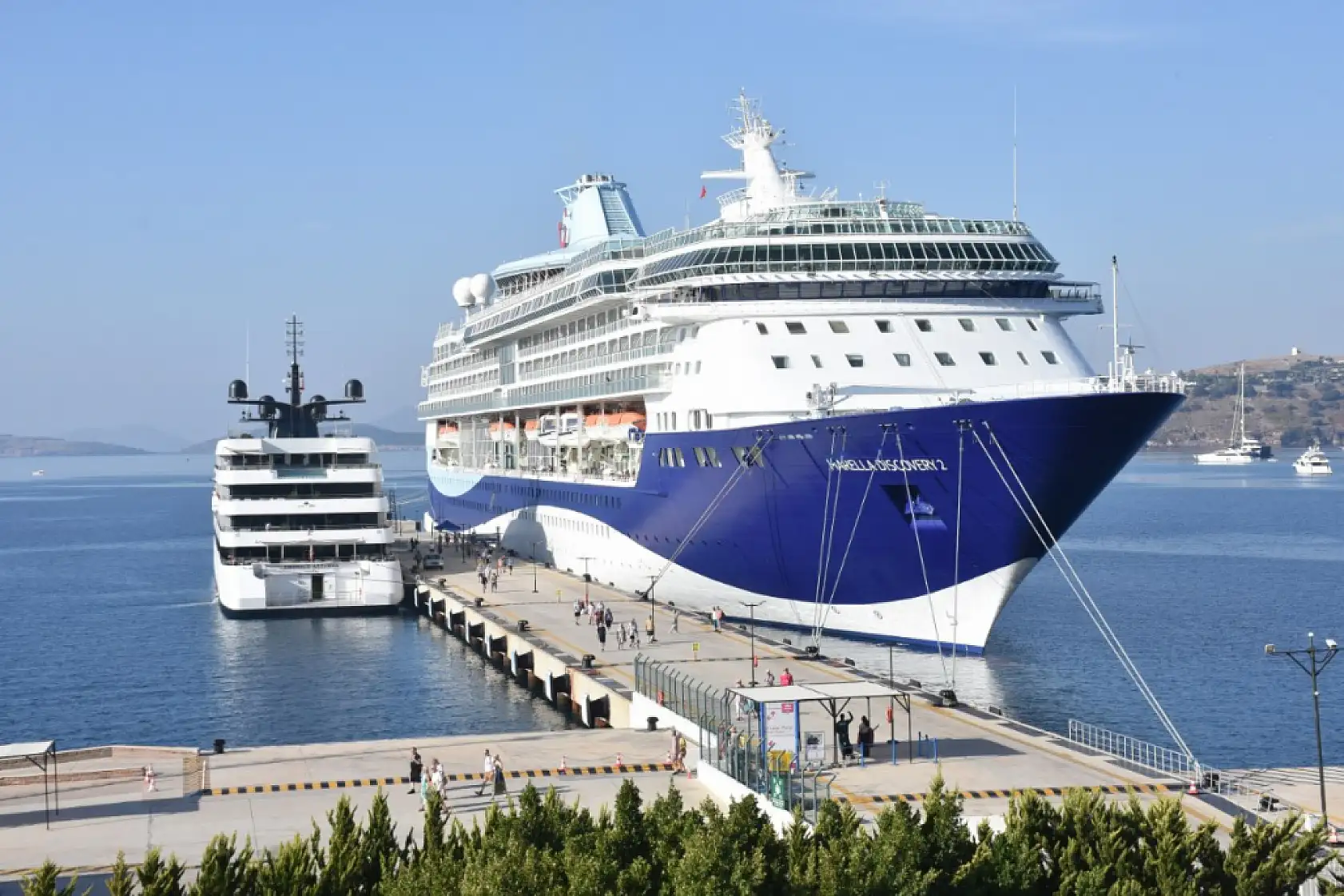 Bodrum'a iki kruvaziyerle 1853 yolcu geldi