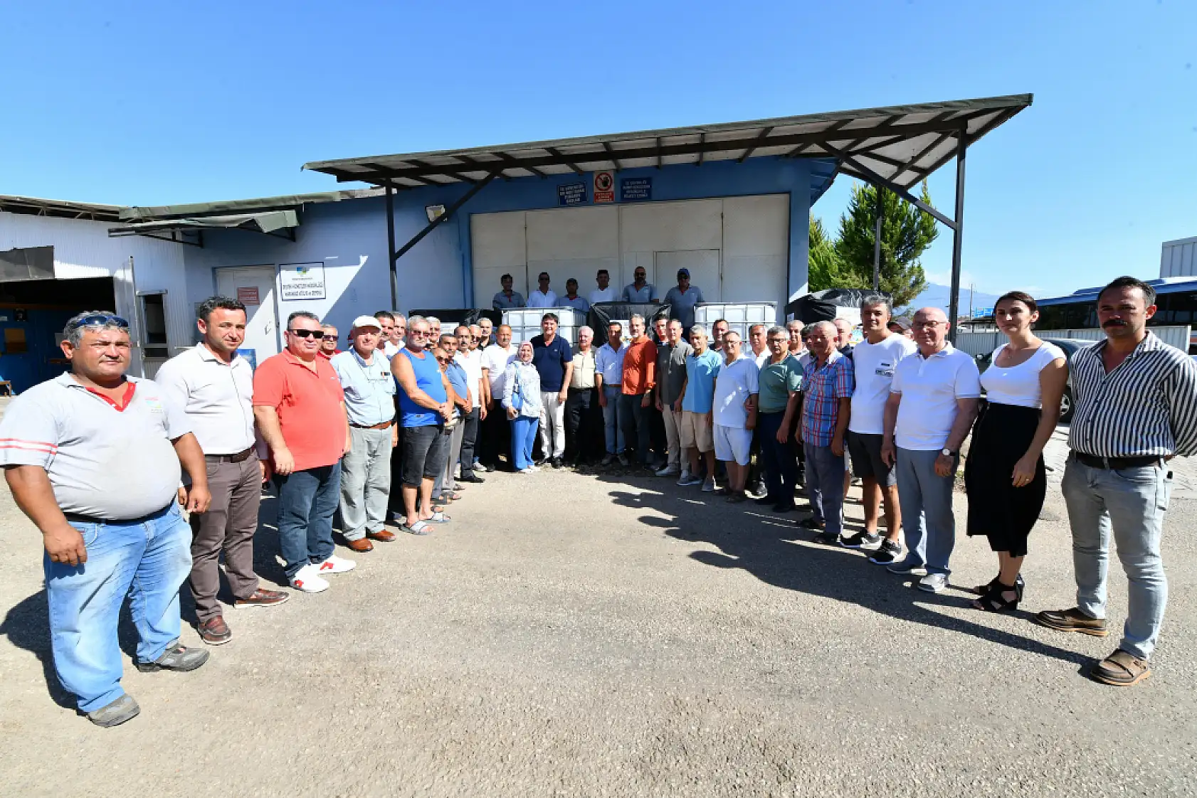 Fethiye Belediyesi'nden Türkiye'de Bir İlk: Arılar İçin İçme Suyu Noktaları Kuruldu