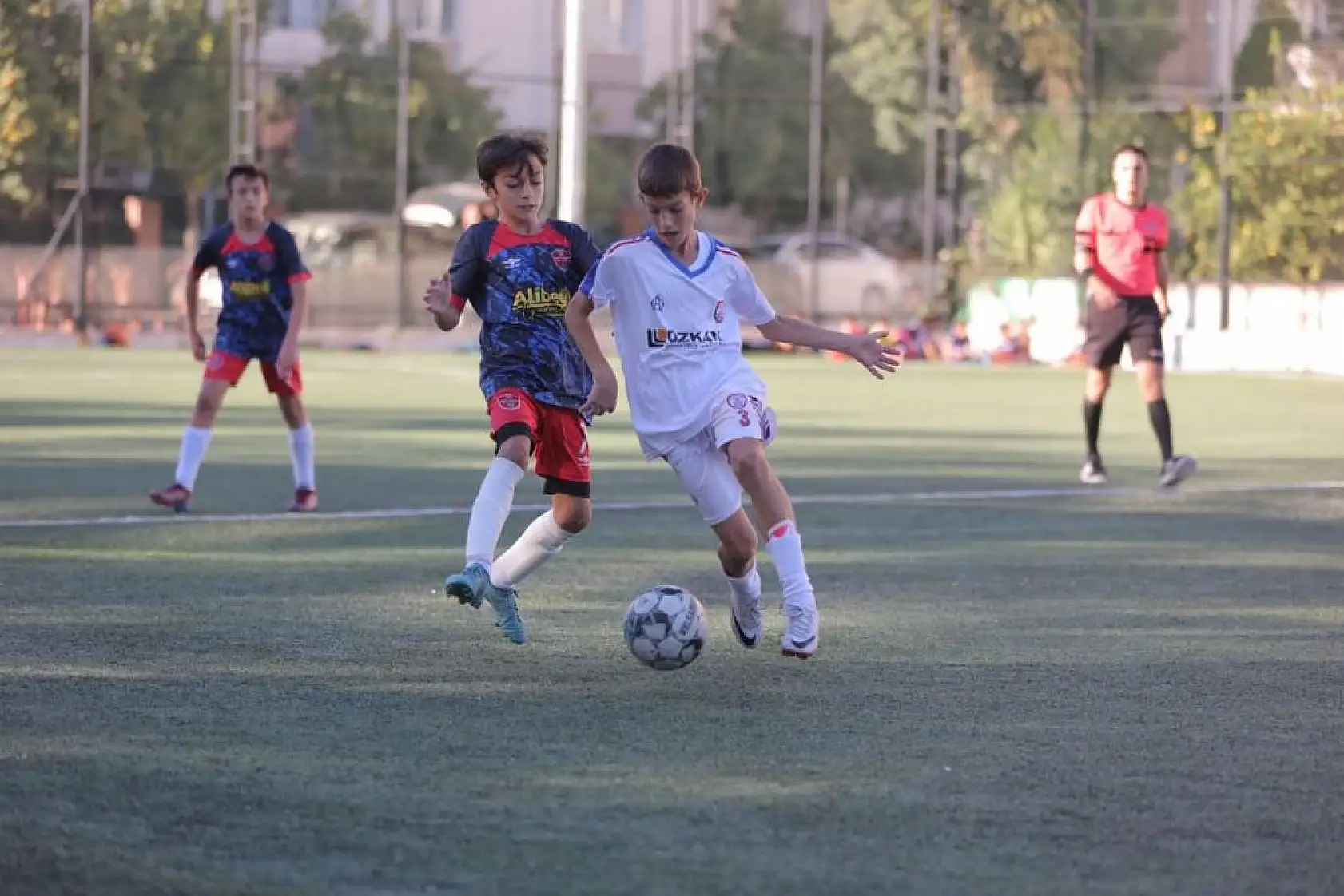 Efeler 100. Yıl Cup Şampiyonu 'Altınordu'