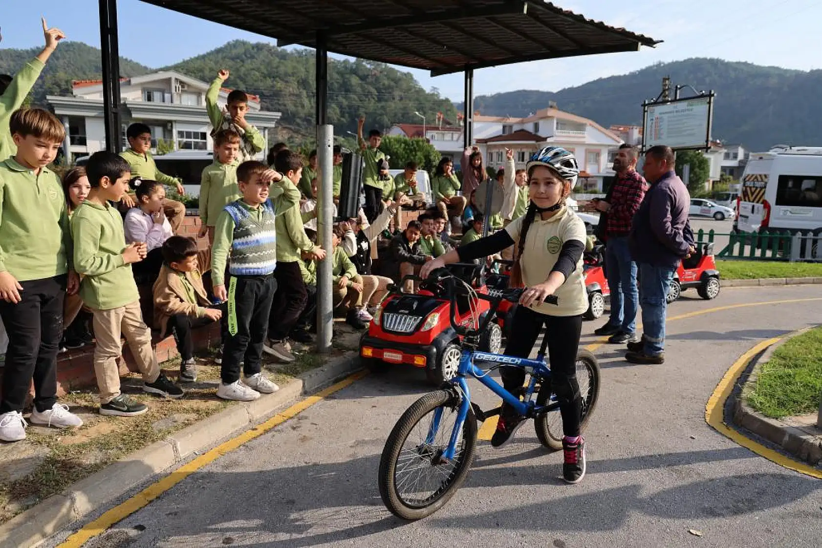 Öğrenciler önce öğrendi, sonra uyguladı