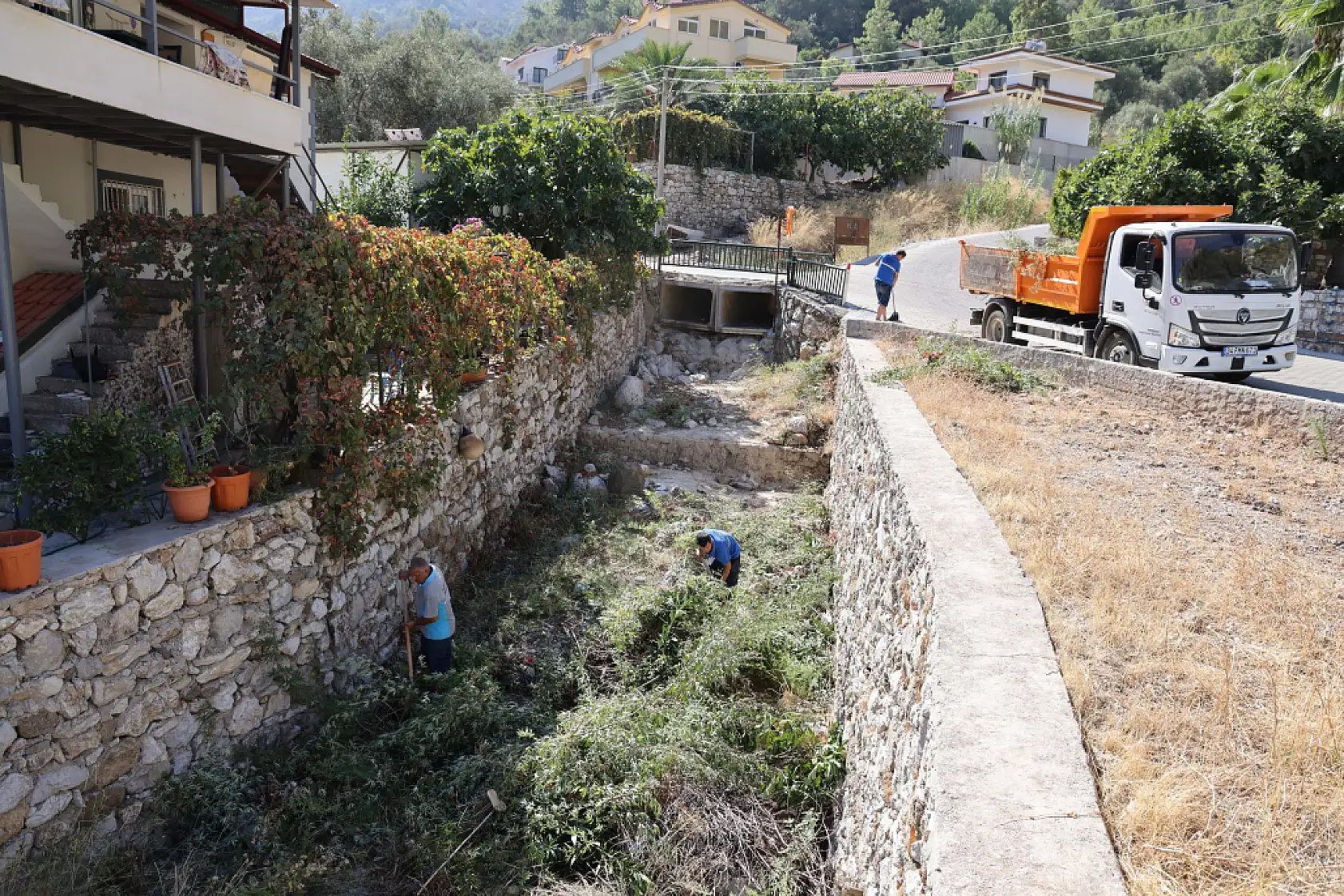 Marmaris'te dere yatakları kışa hazırlanıyor